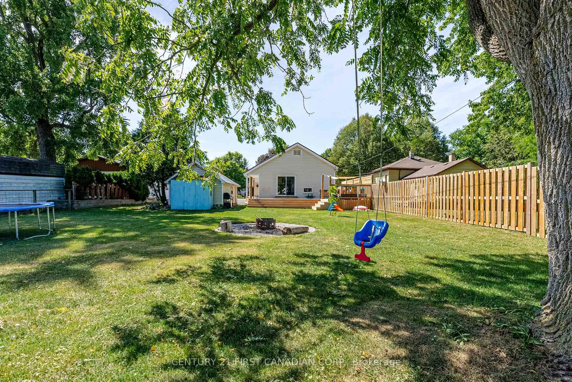 Photo 30 of 172 George Street, North Middlesex, Ailsa Craig — HOMEH
