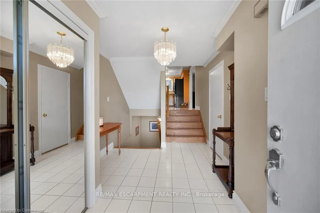 Photo 7 of 1182 Upper Wentworth Street, Hamilton, Crerar — HOMEH