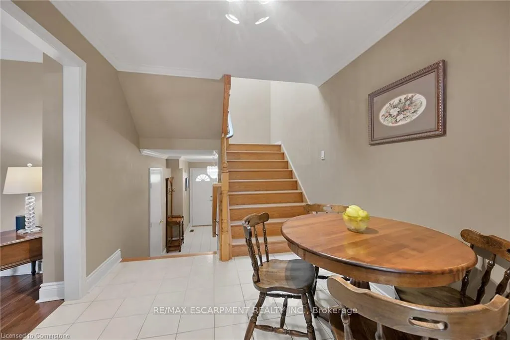 Photo 11 of 1182 Upper Wentworth Street, Hamilton, Crerar — HOMEH