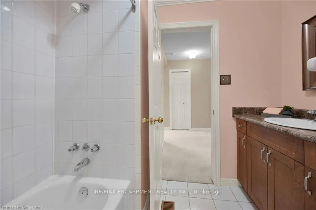 Photo 29 of 1182 Upper Wentworth Street, Hamilton, Crerar — HOMEH