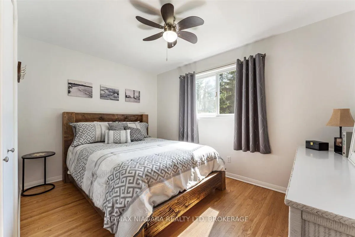 Photo 17 of 62 Oakridge Crescent E, Port Colborne, Sugarloaf — HOMEH