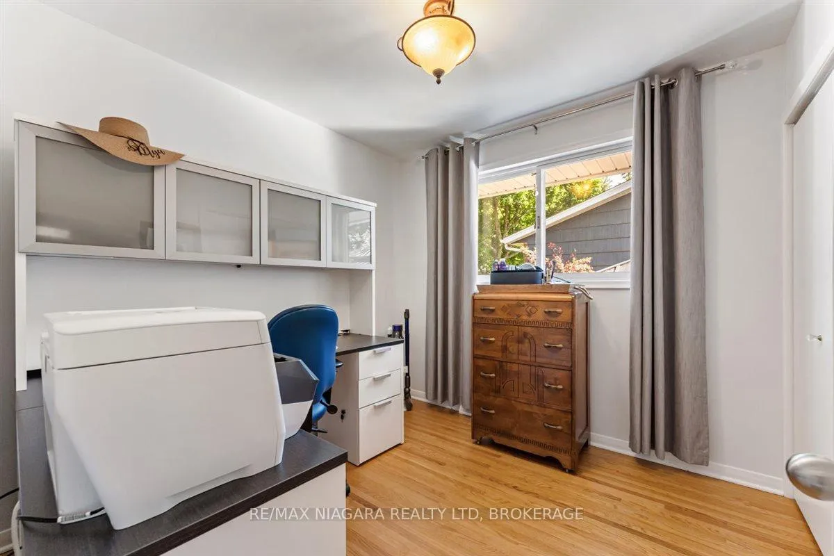 Photo 19 of 62 Oakridge Crescent E, Port Colborne, Sugarloaf — HOMEH