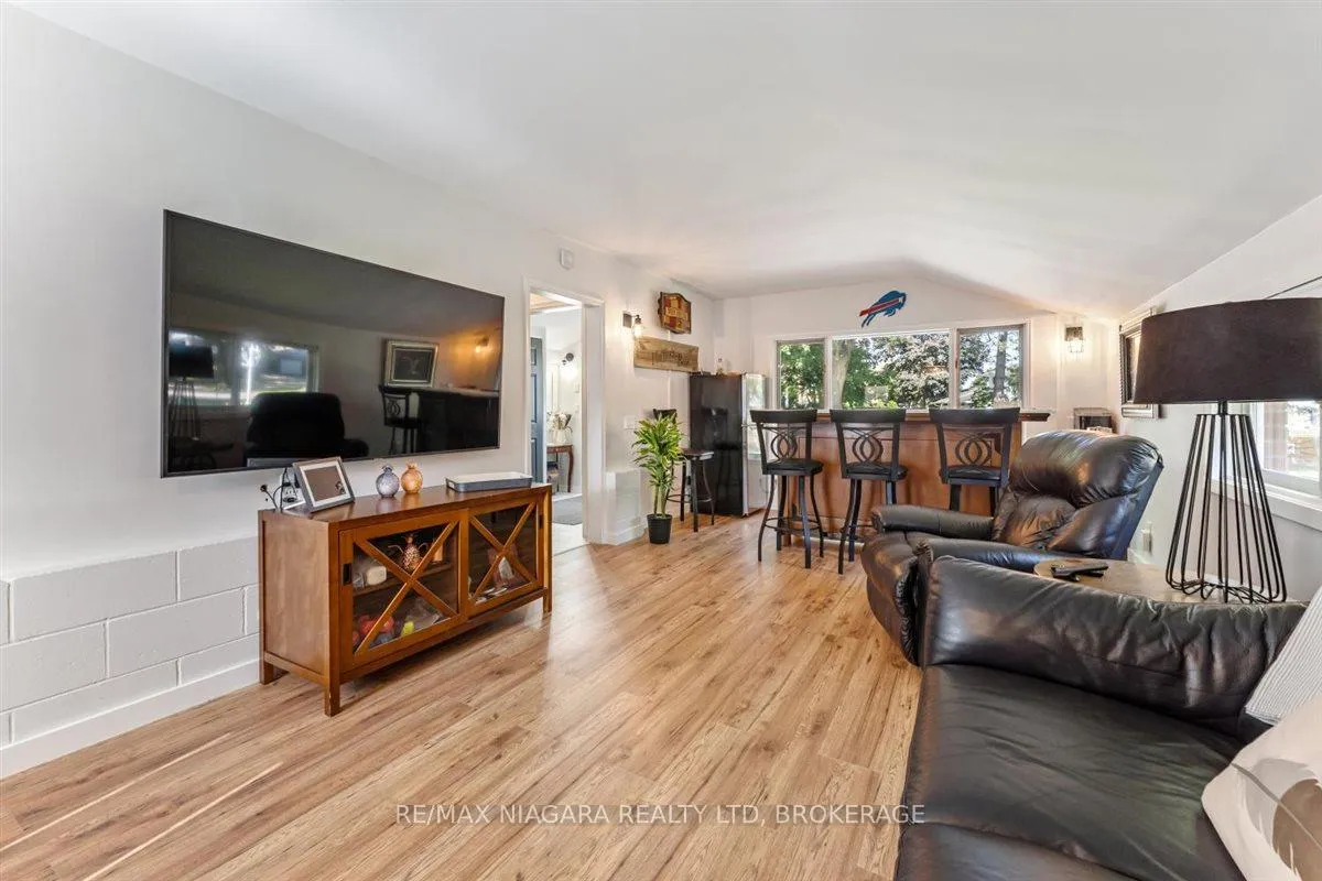 Photo 25 of 62 Oakridge Crescent E, Port Colborne, Sugarloaf — HOMEH