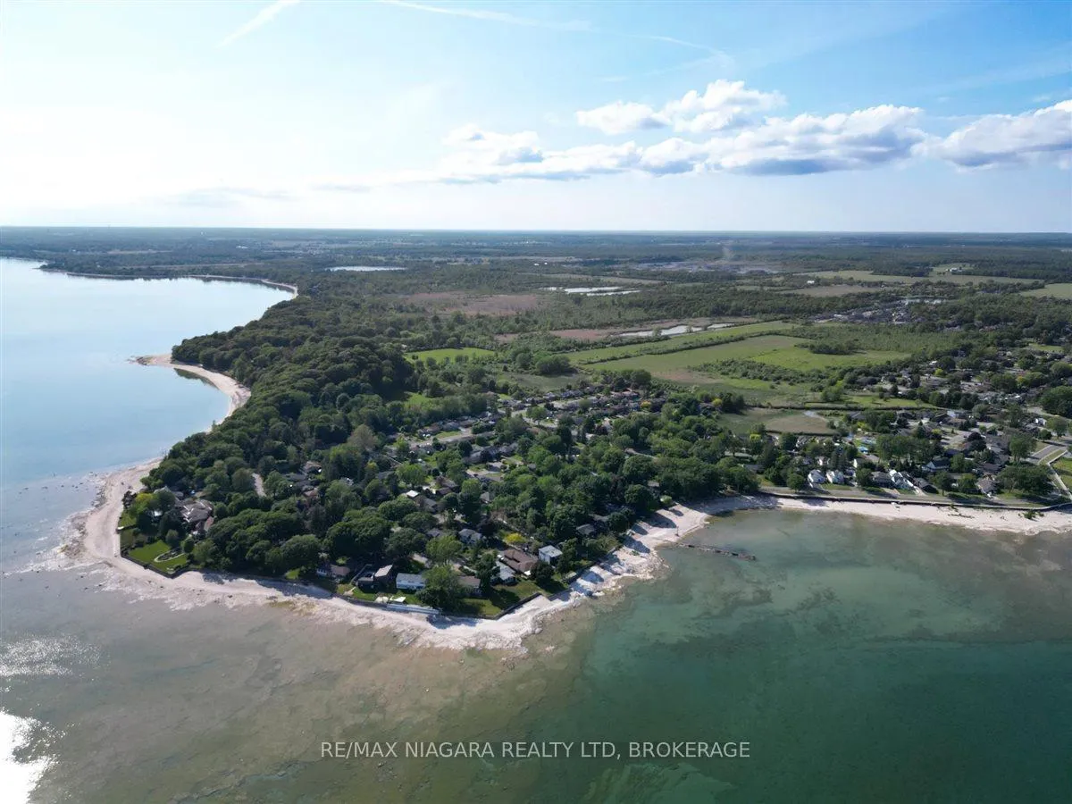 Photo 41 of 62 Oakridge Crescent E, Port Colborne, Sugarloaf — HOMEH