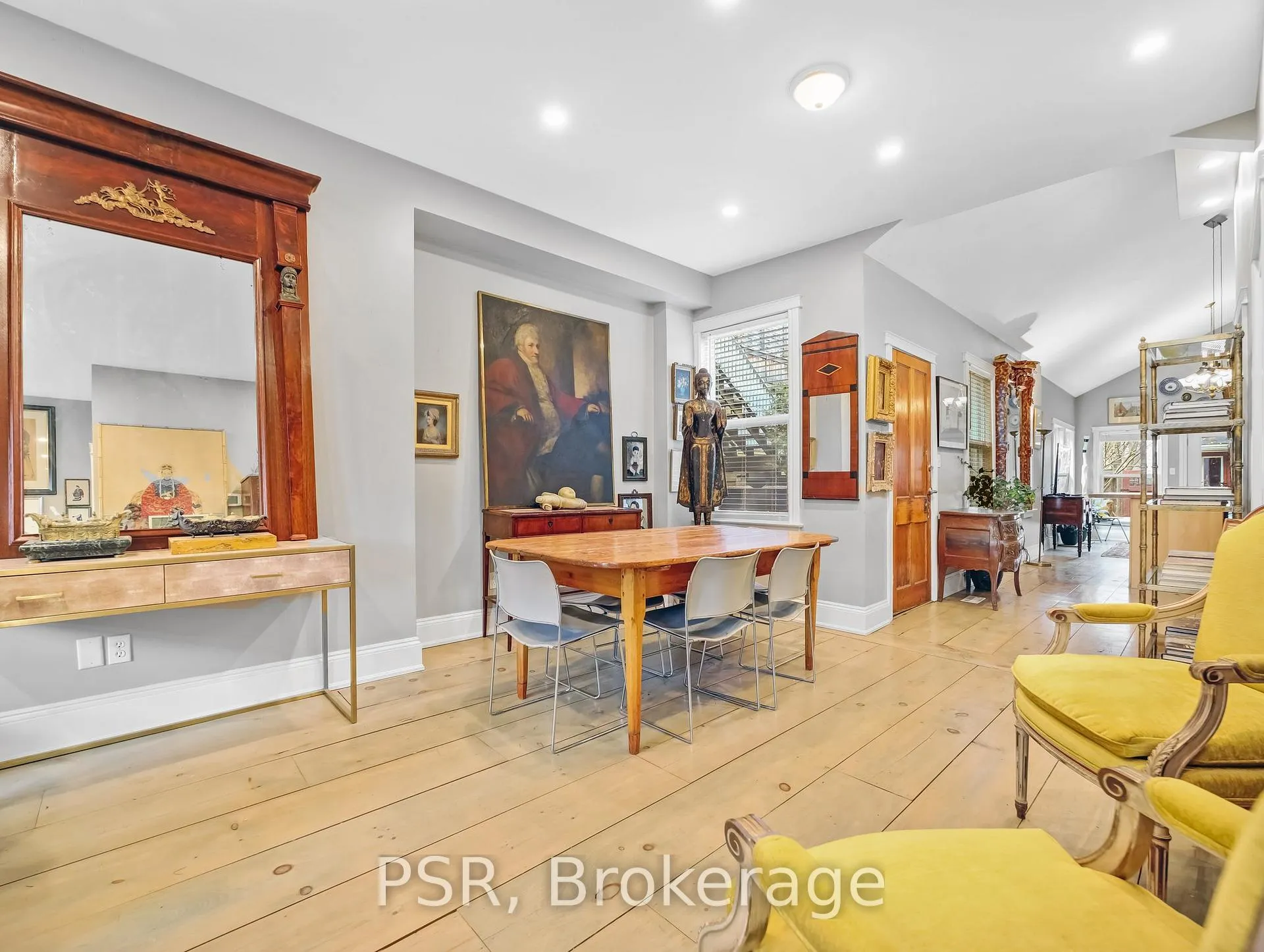 Photo 6 of 80 Ferrie Street W, Hamilton, North End — HOMEH