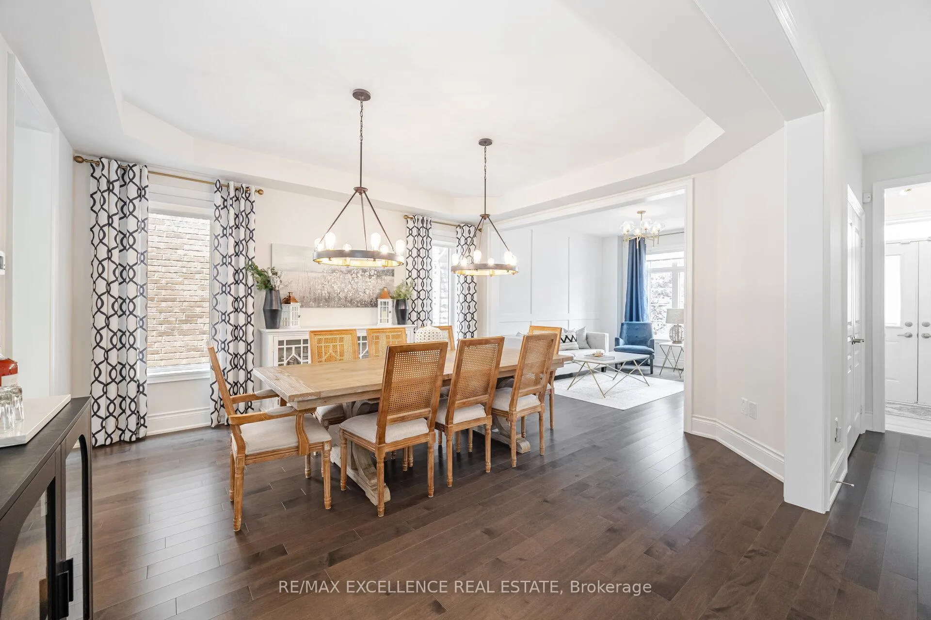 Photo 7 of 36 Golden Hawk Drive, Hamilton, Waterdown — HOMEH