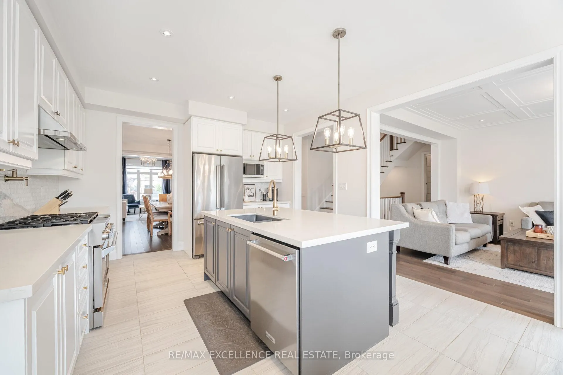 Photo 13 of 36 Golden Hawk Drive, Hamilton, Waterdown — HOMEH