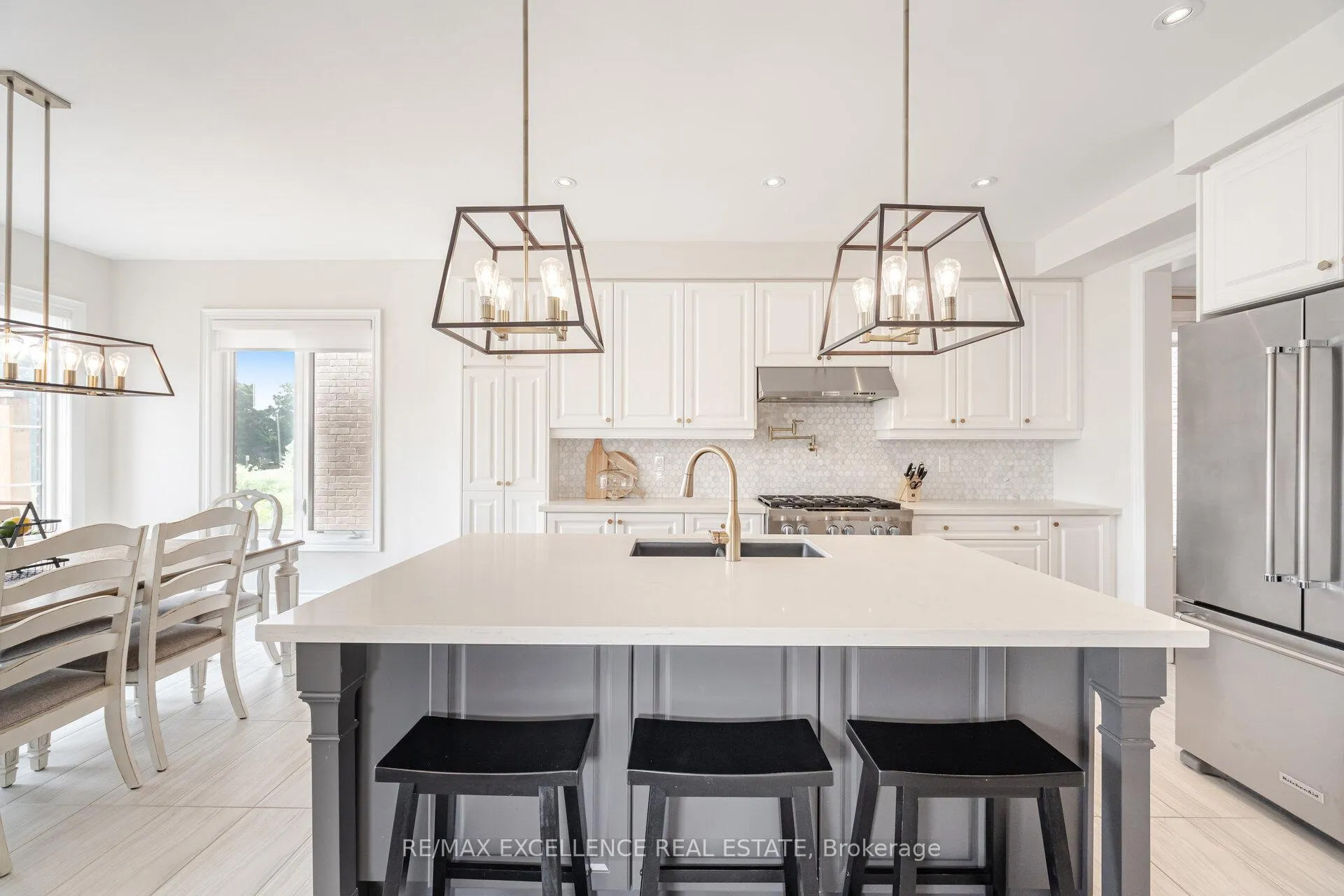 Photo 14 of 36 Golden Hawk Drive, Hamilton, Waterdown — HOMEH