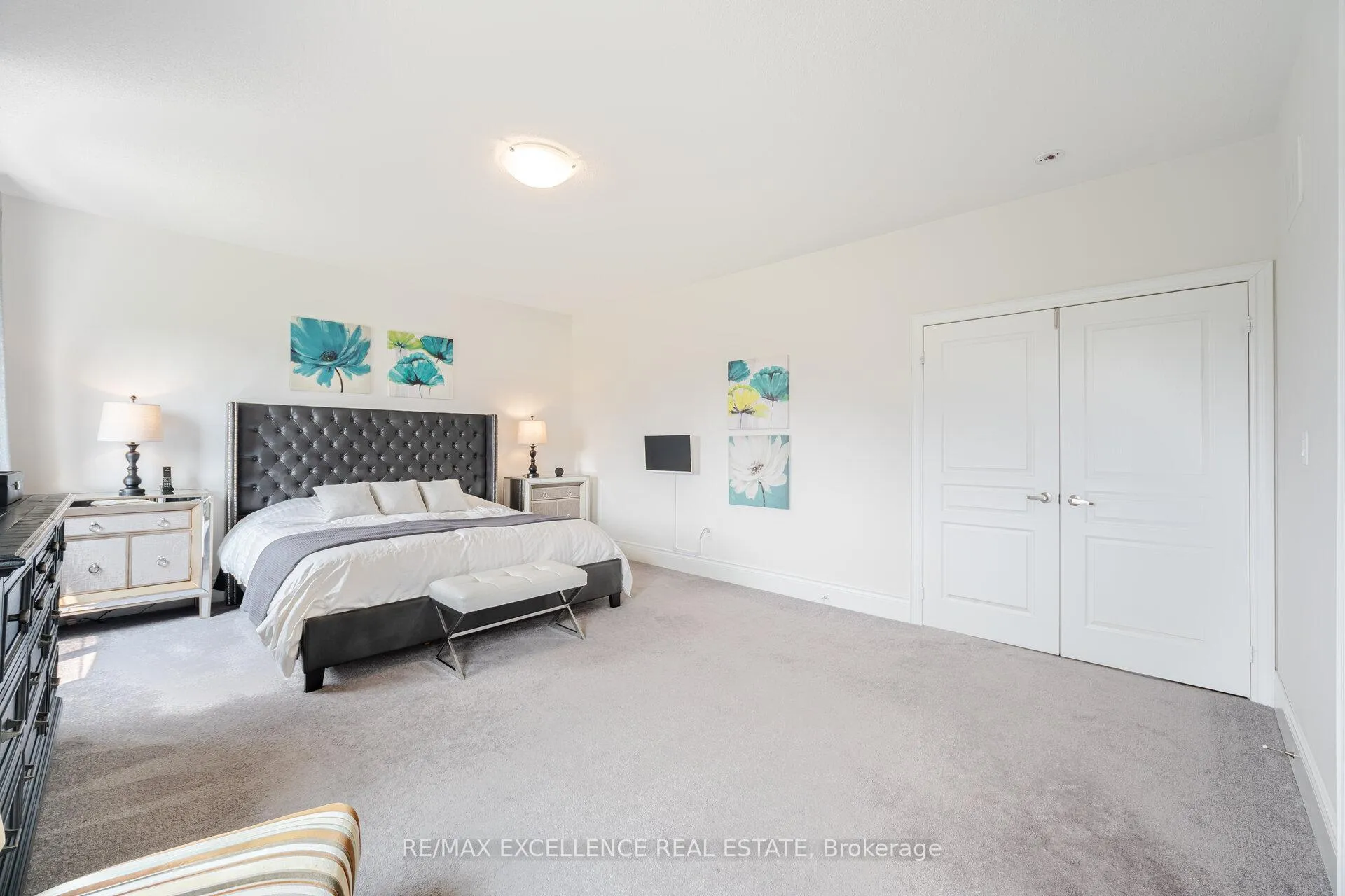 Photo 28 of 36 Golden Hawk Drive, Hamilton, Waterdown — HOMEH
