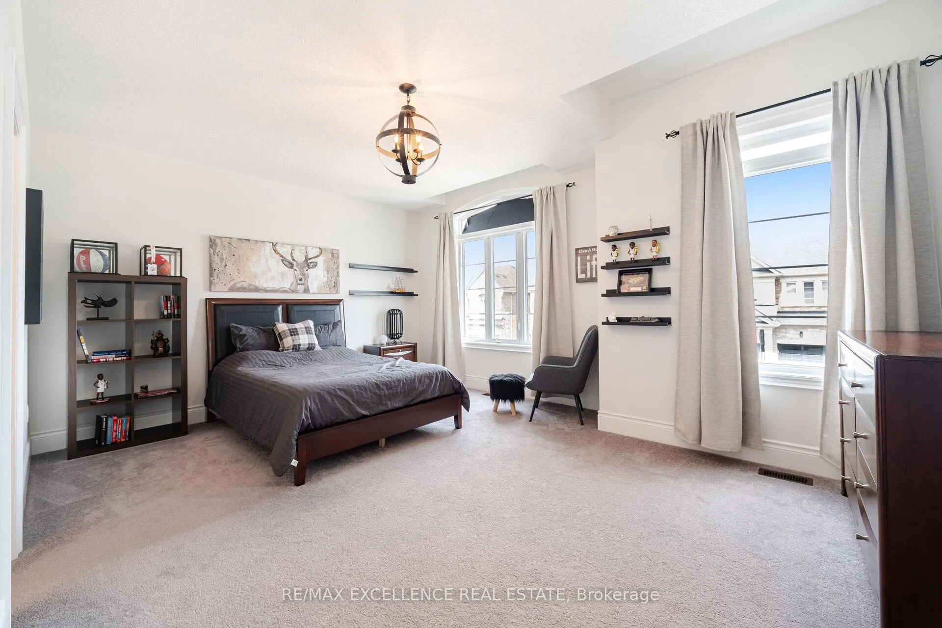 Photo 35 of 36 Golden Hawk Drive, Hamilton, Waterdown — HOMEH