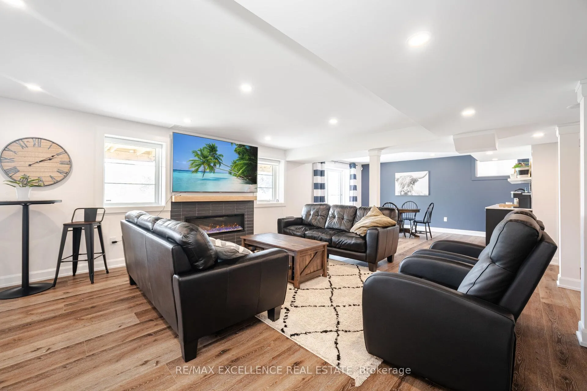 Photo 42 of 36 Golden Hawk Drive, Hamilton, Waterdown — HOMEH