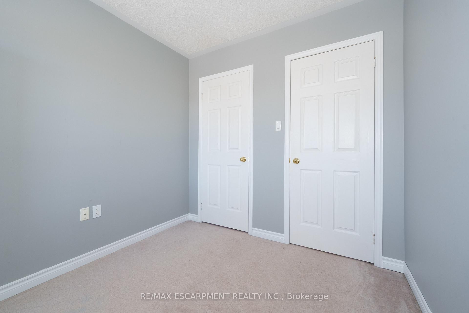 Photo 25 of 5225 Thornburn Drive, Burlington, Uptown — HOMEH