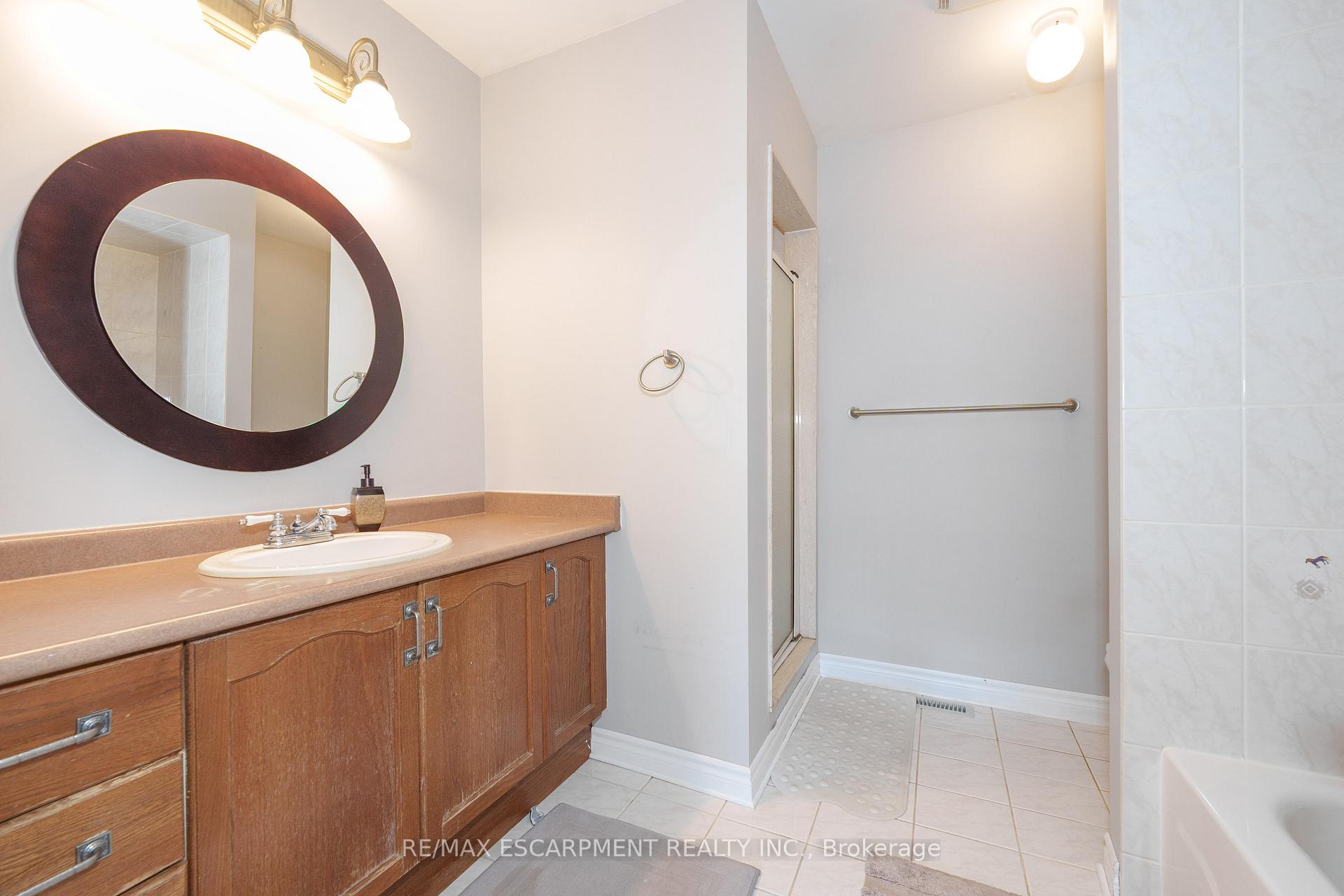 Photo 32 of 5225 Thornburn Drive, Burlington, Uptown — HOMEH