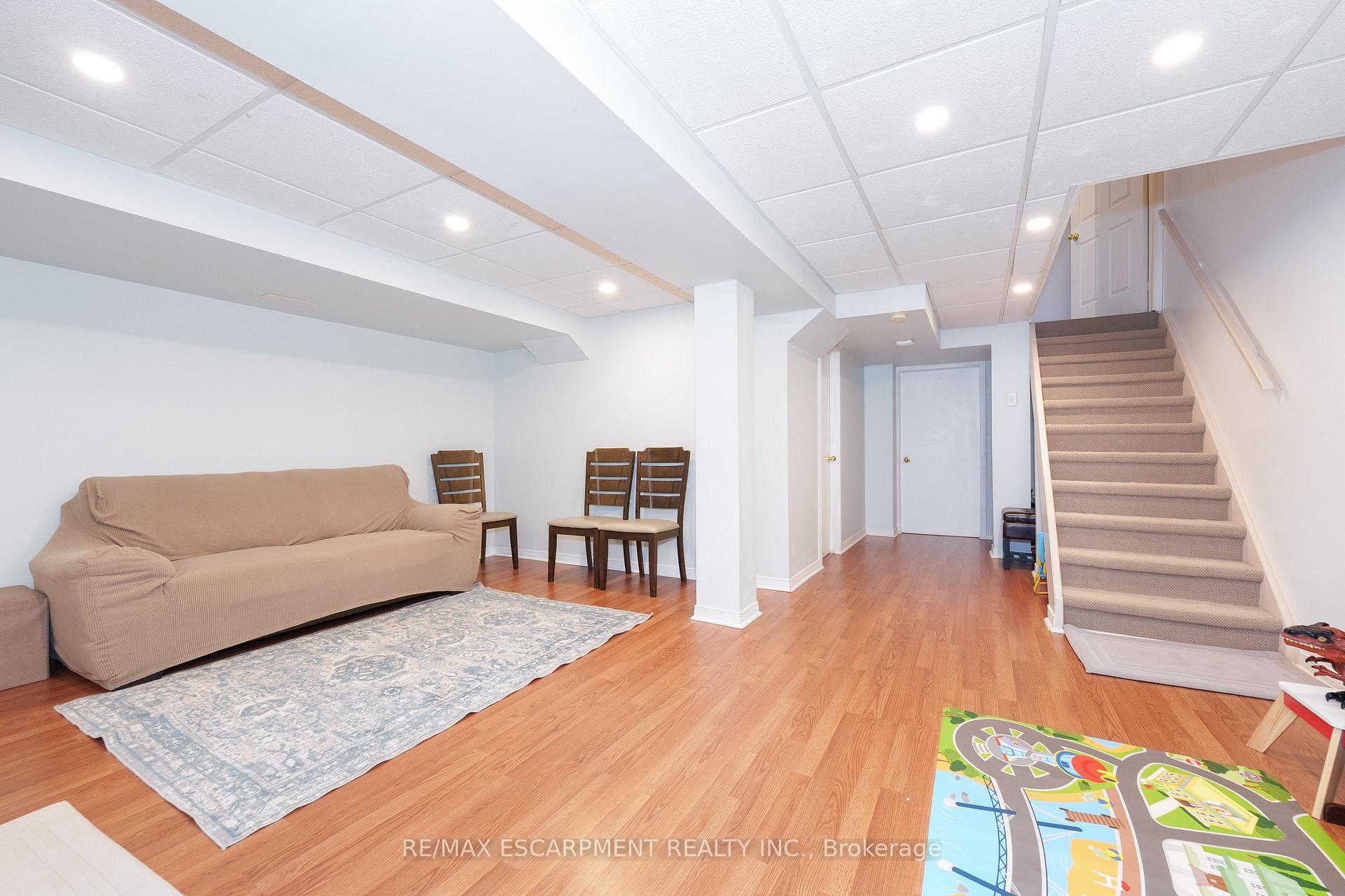 Photo 34 of 5225 Thornburn Drive, Burlington, Uptown — HOMEH