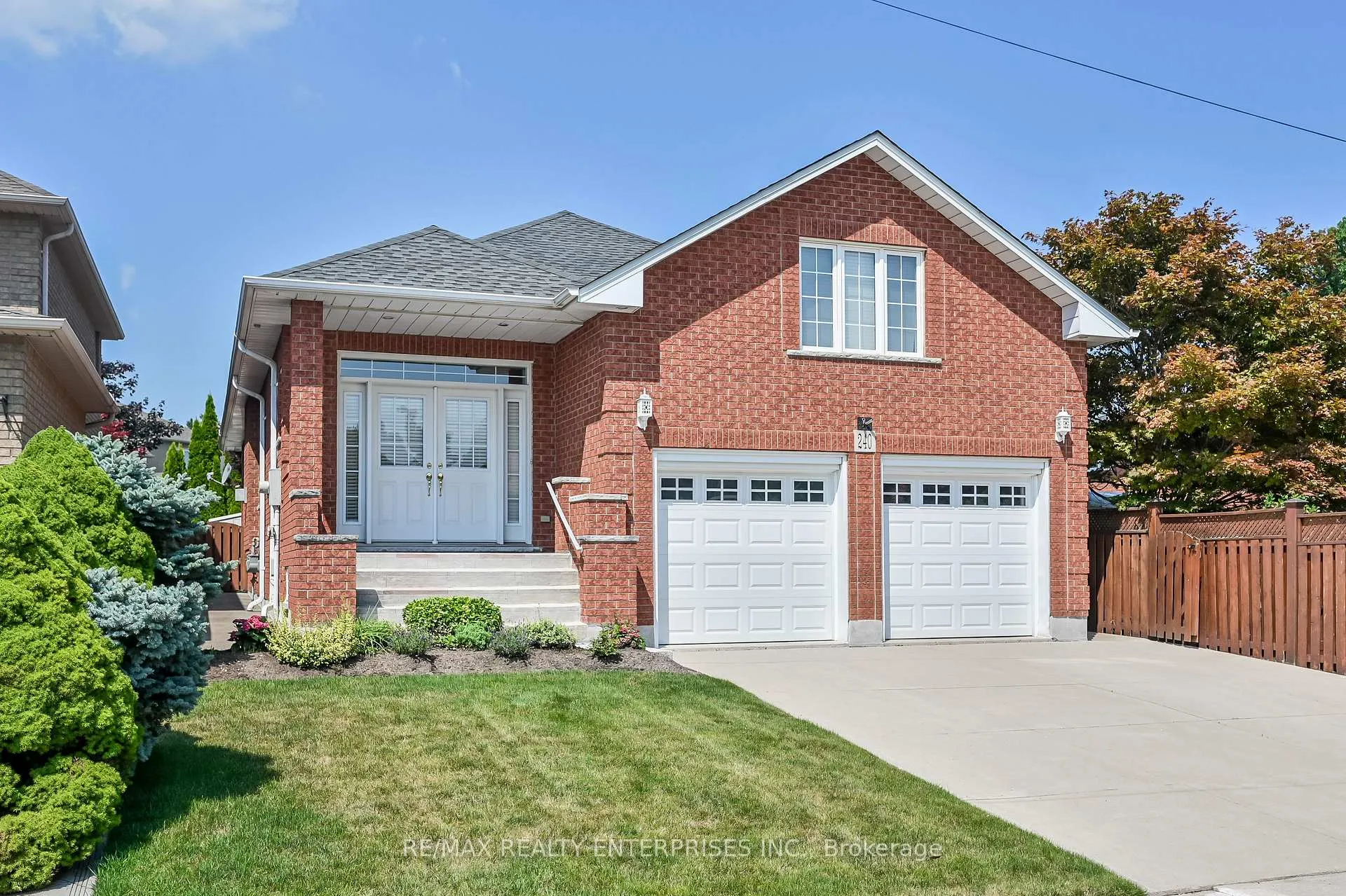 Photo 1 of 240 Chesley Street, Hamilton, Sheldon — HOMEH