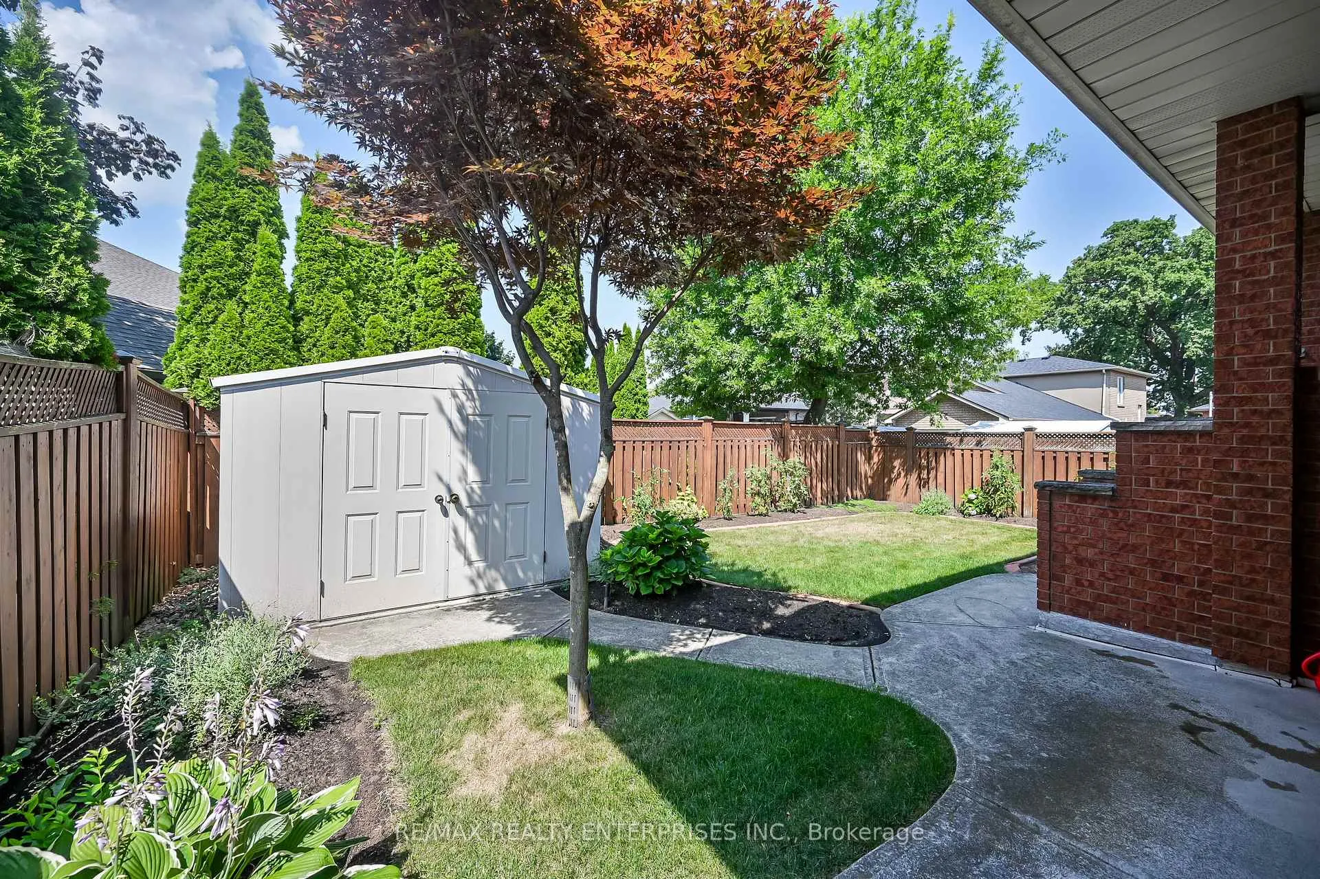 Photo 4 of 240 Chesley Street, Hamilton, Sheldon — HOMEH