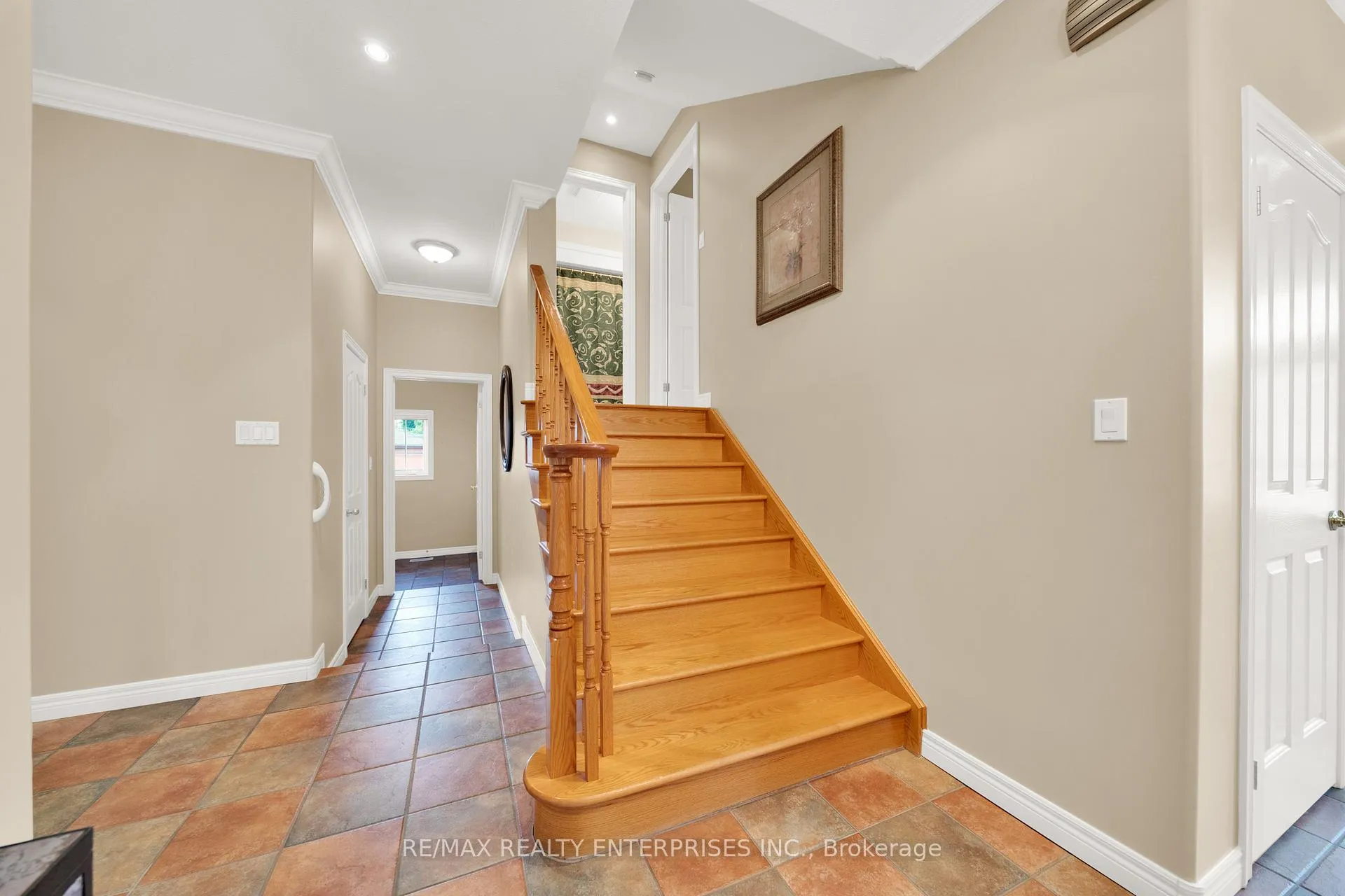 Photo 10 of 240 Chesley Street, Hamilton, Sheldon — HOMEH