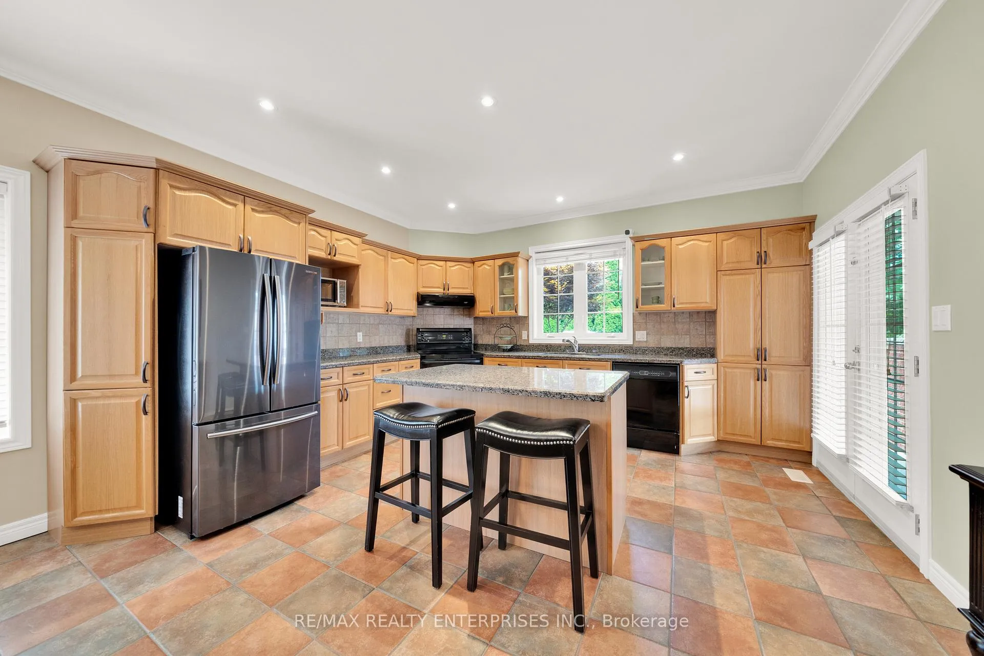 Photo 18 of 240 Chesley Street, Hamilton, Sheldon — HOMEH
