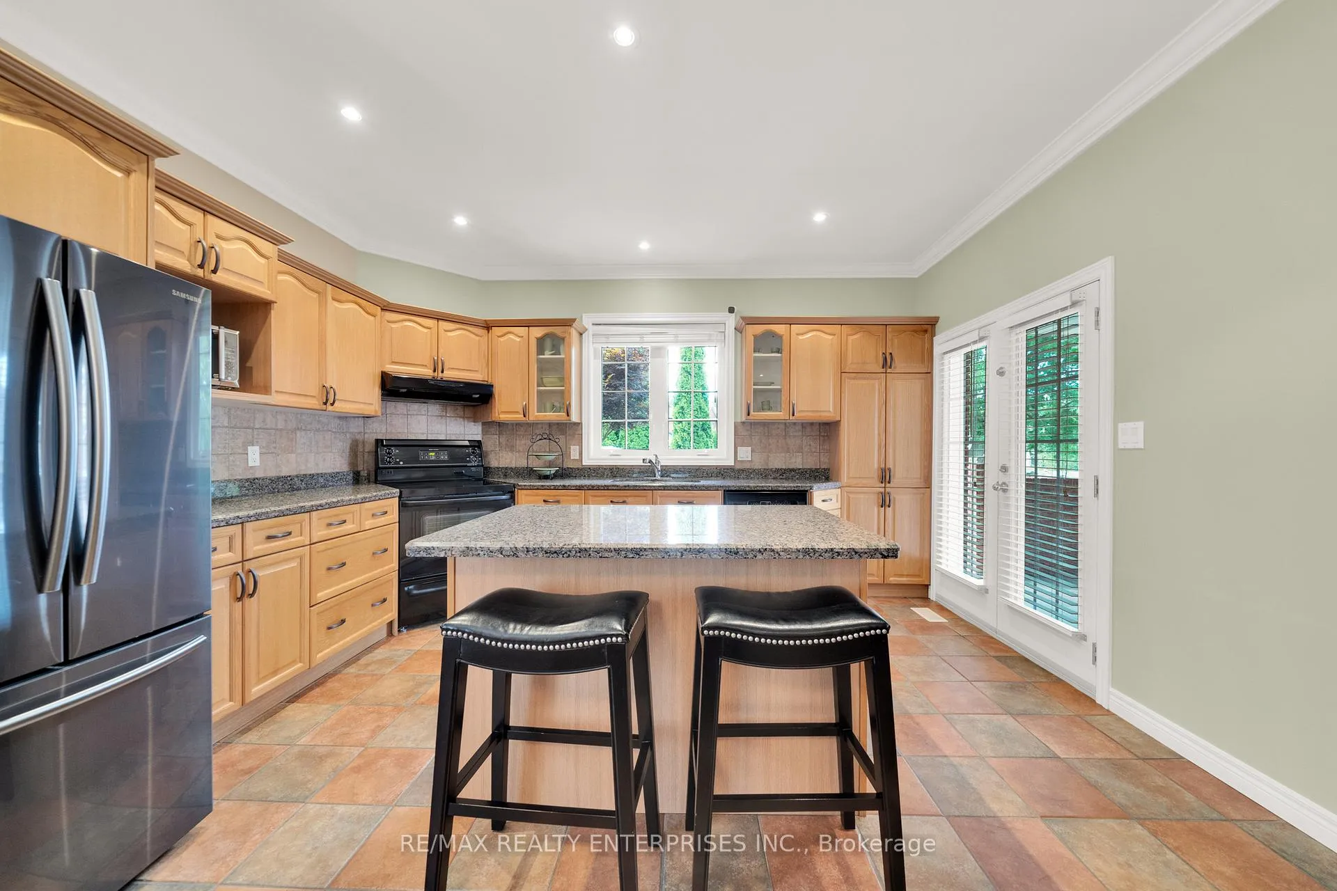 Photo 19 of 240 Chesley Street, Hamilton, Sheldon — HOMEH