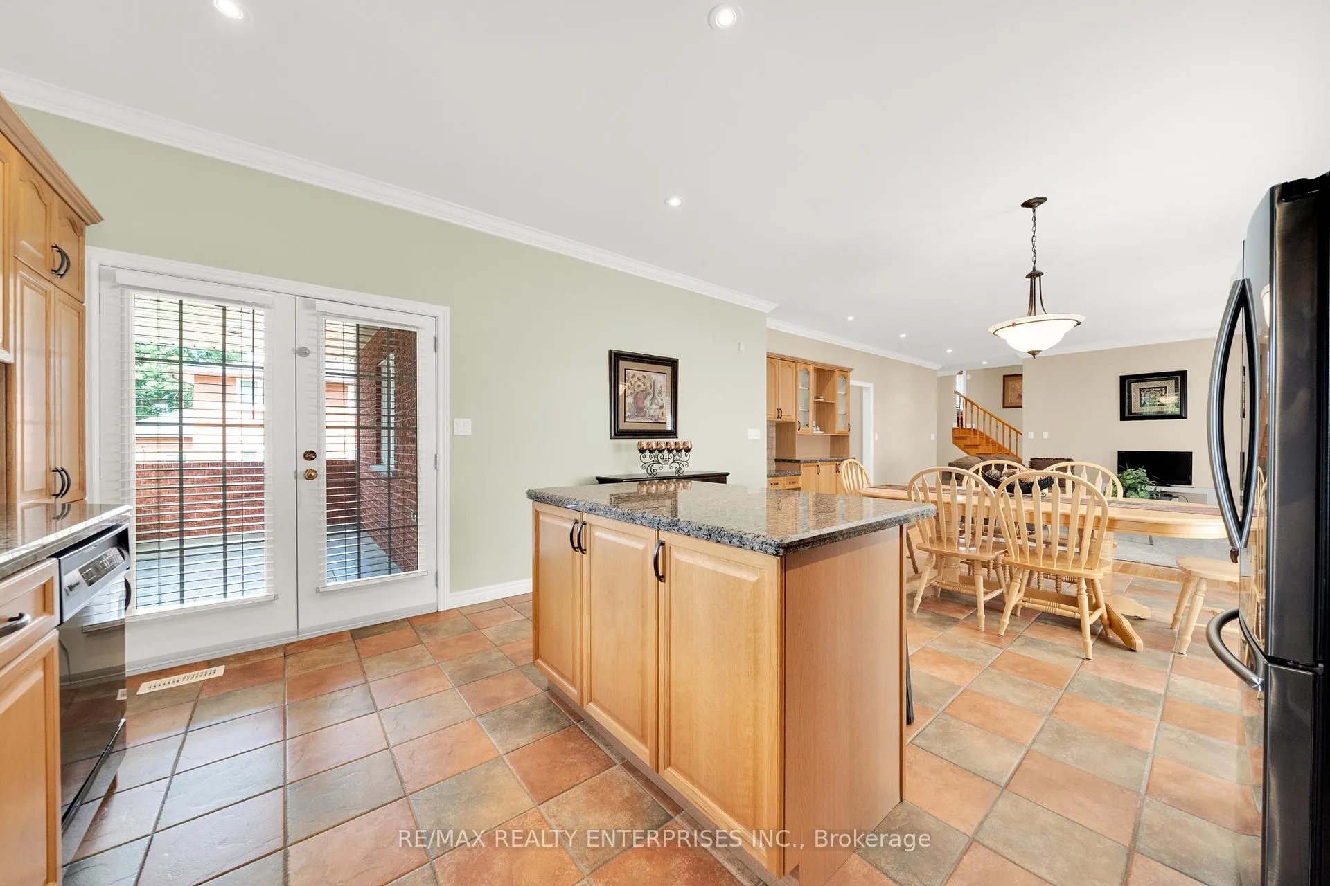 Photo 21 of 240 Chesley Street, Hamilton, Sheldon — HOMEH