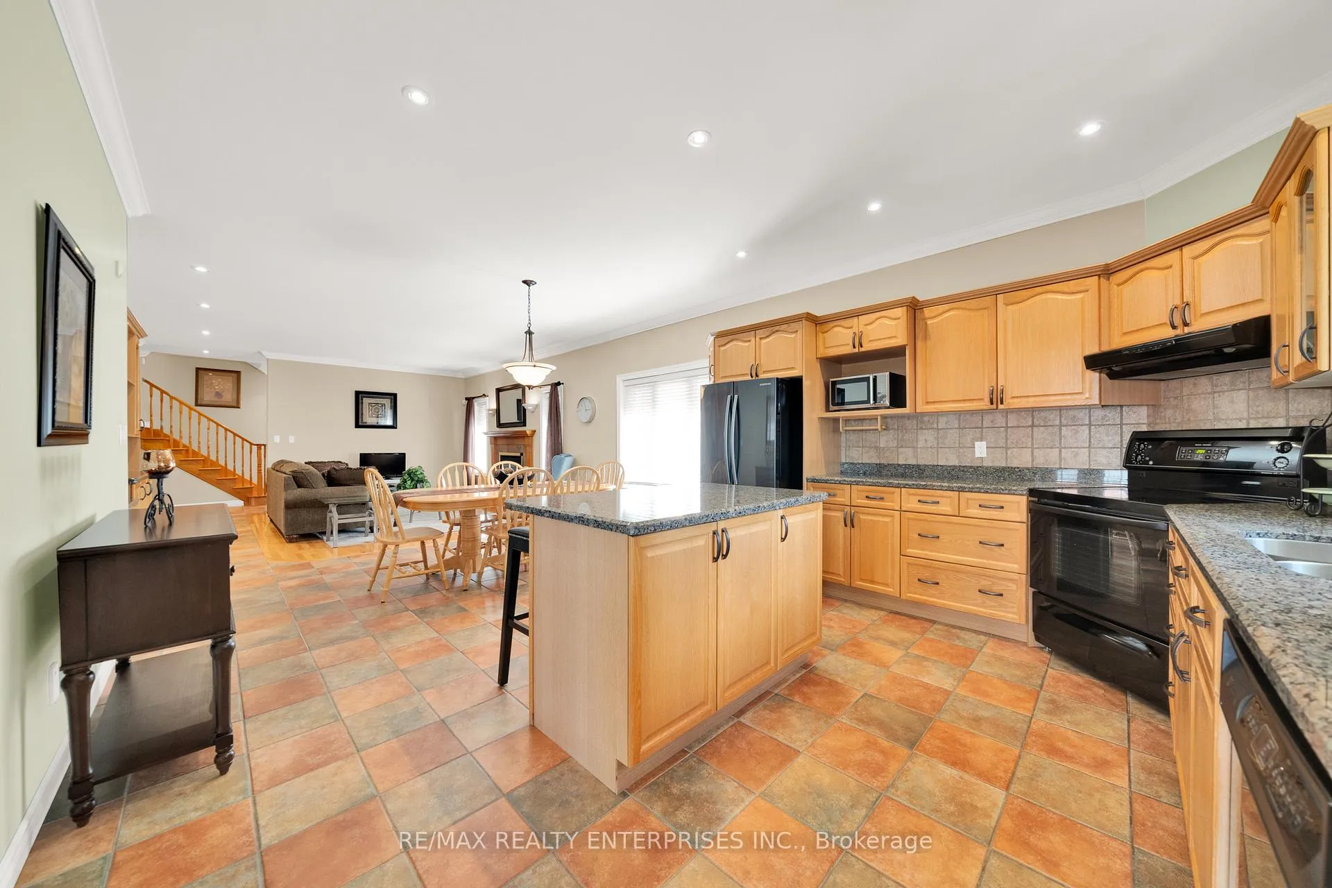 Photo 22 of 240 Chesley Street, Hamilton, Sheldon — HOMEH
