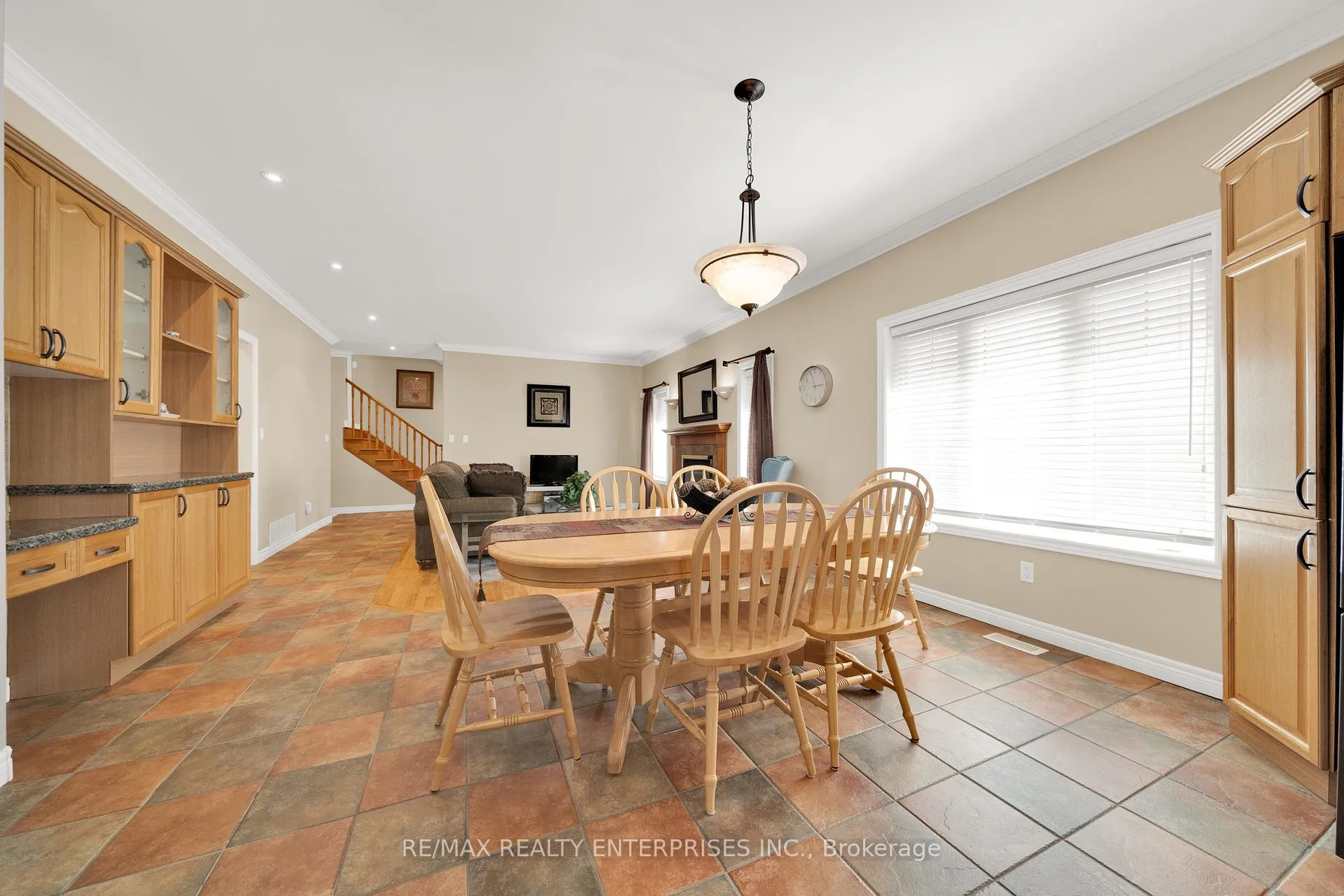 Photo 23 of 240 Chesley Street, Hamilton, Sheldon — HOMEH