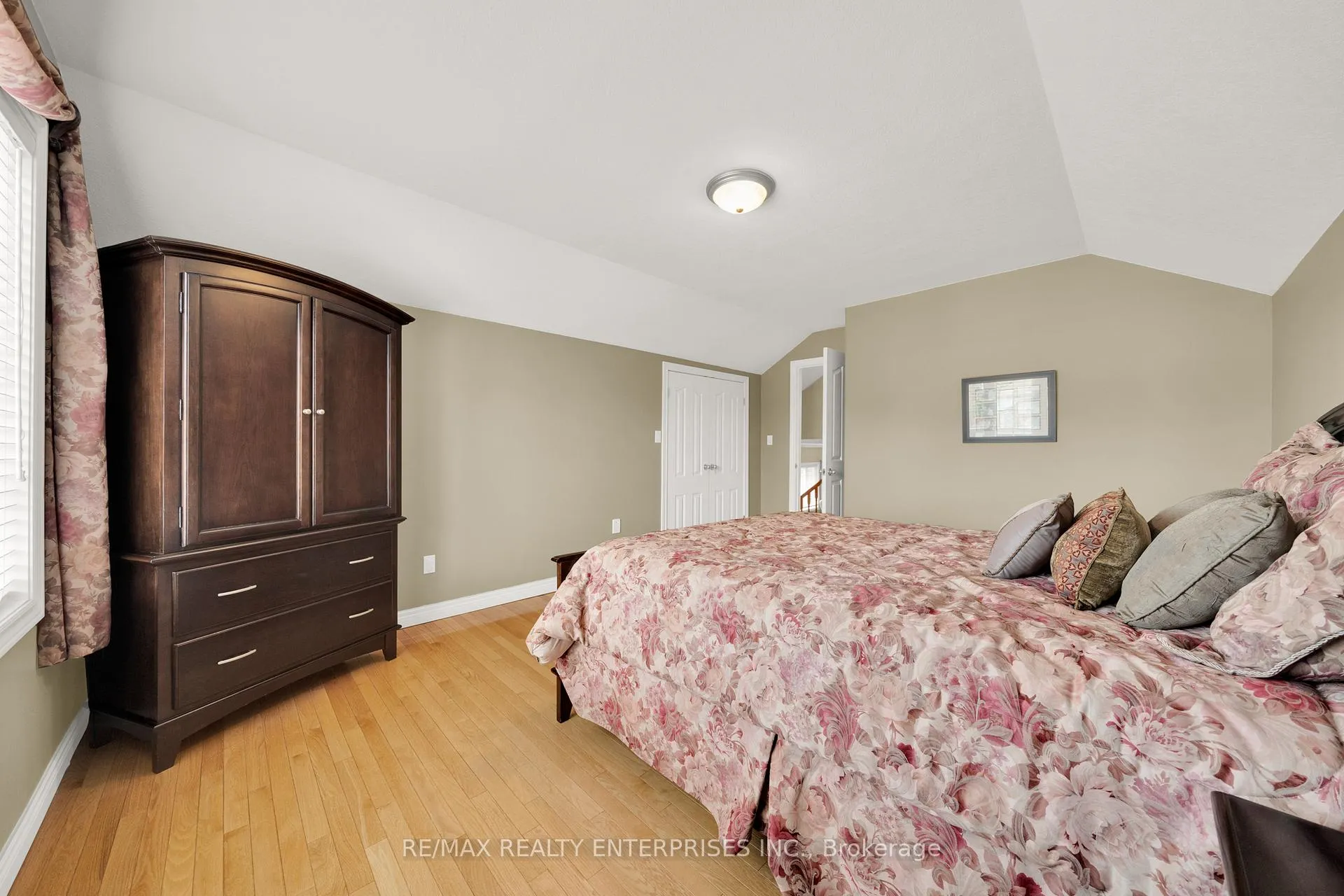 Photo 30 of 240 Chesley Street, Hamilton, Sheldon — HOMEH
