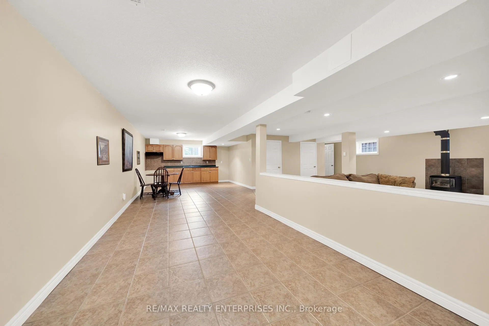 Photo 32 of 240 Chesley Street, Hamilton, Sheldon — HOMEH