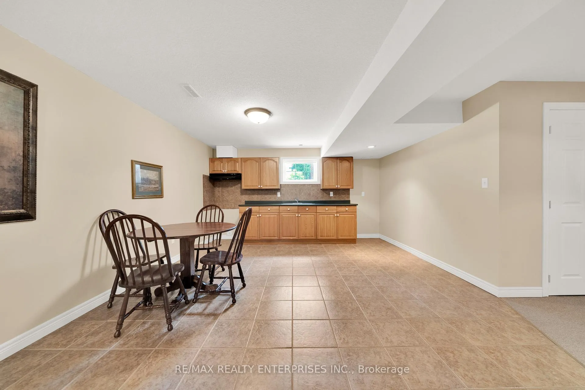Photo 34 of 240 Chesley Street, Hamilton, Sheldon — HOMEH