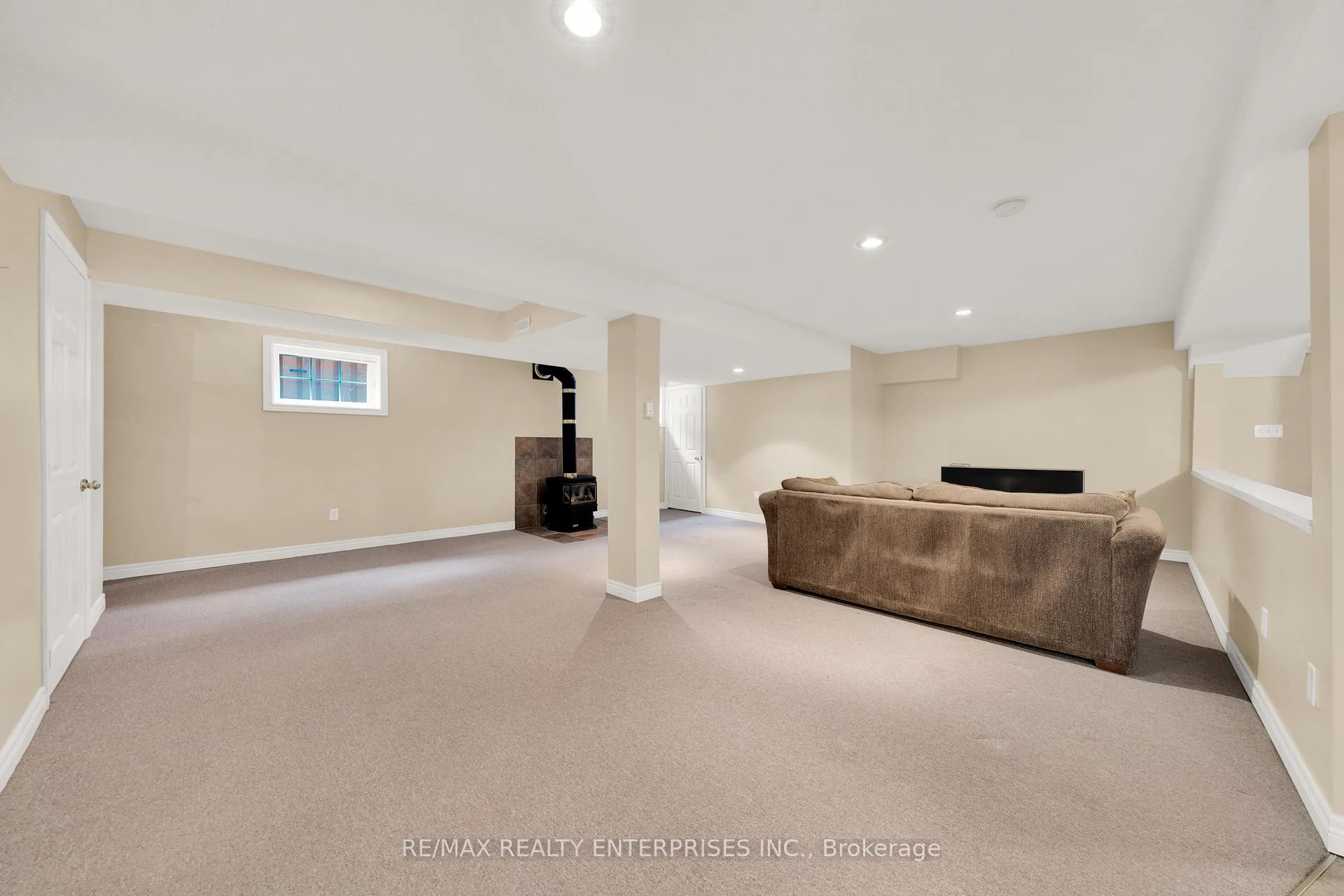Photo 37 of 240 Chesley Street, Hamilton, Sheldon — HOMEH