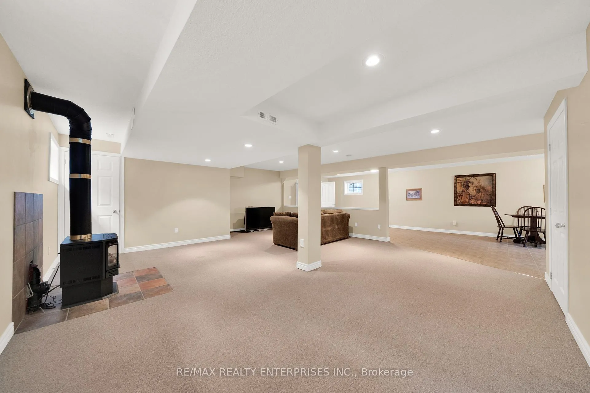 Photo 38 of 240 Chesley Street, Hamilton, Sheldon — HOMEH