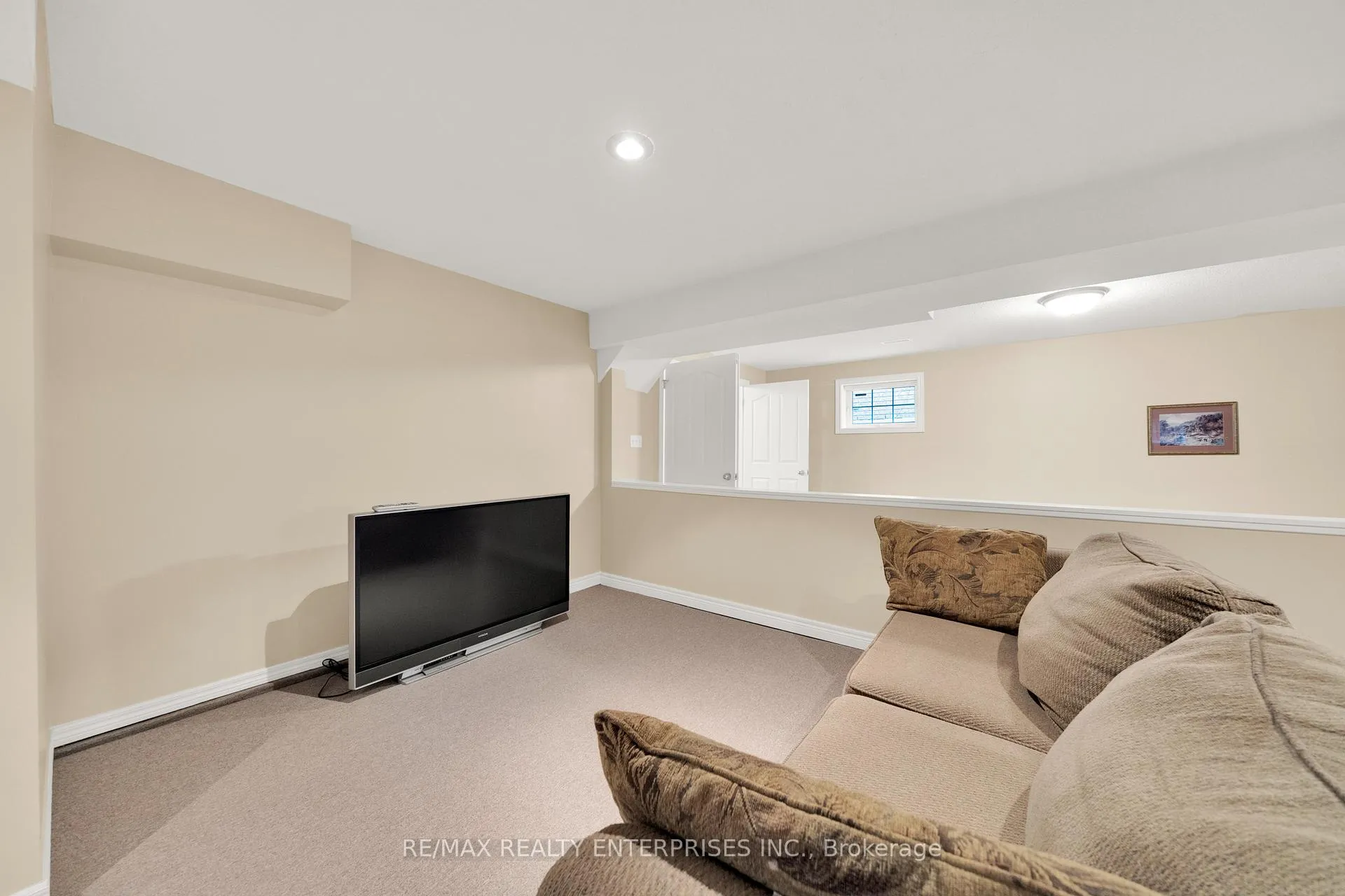 Photo 39 of 240 Chesley Street, Hamilton, Sheldon — HOMEH