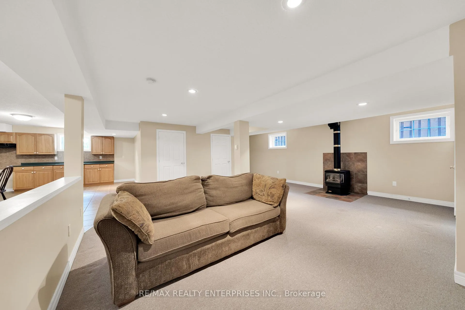 Photo 40 of 240 Chesley Street, Hamilton, Sheldon — HOMEH