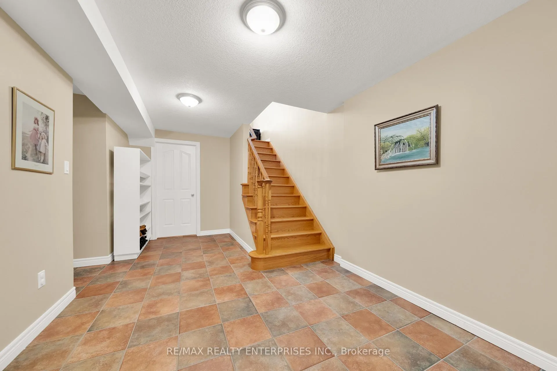 Photo 41 of 240 Chesley Street, Hamilton, Sheldon — HOMEH