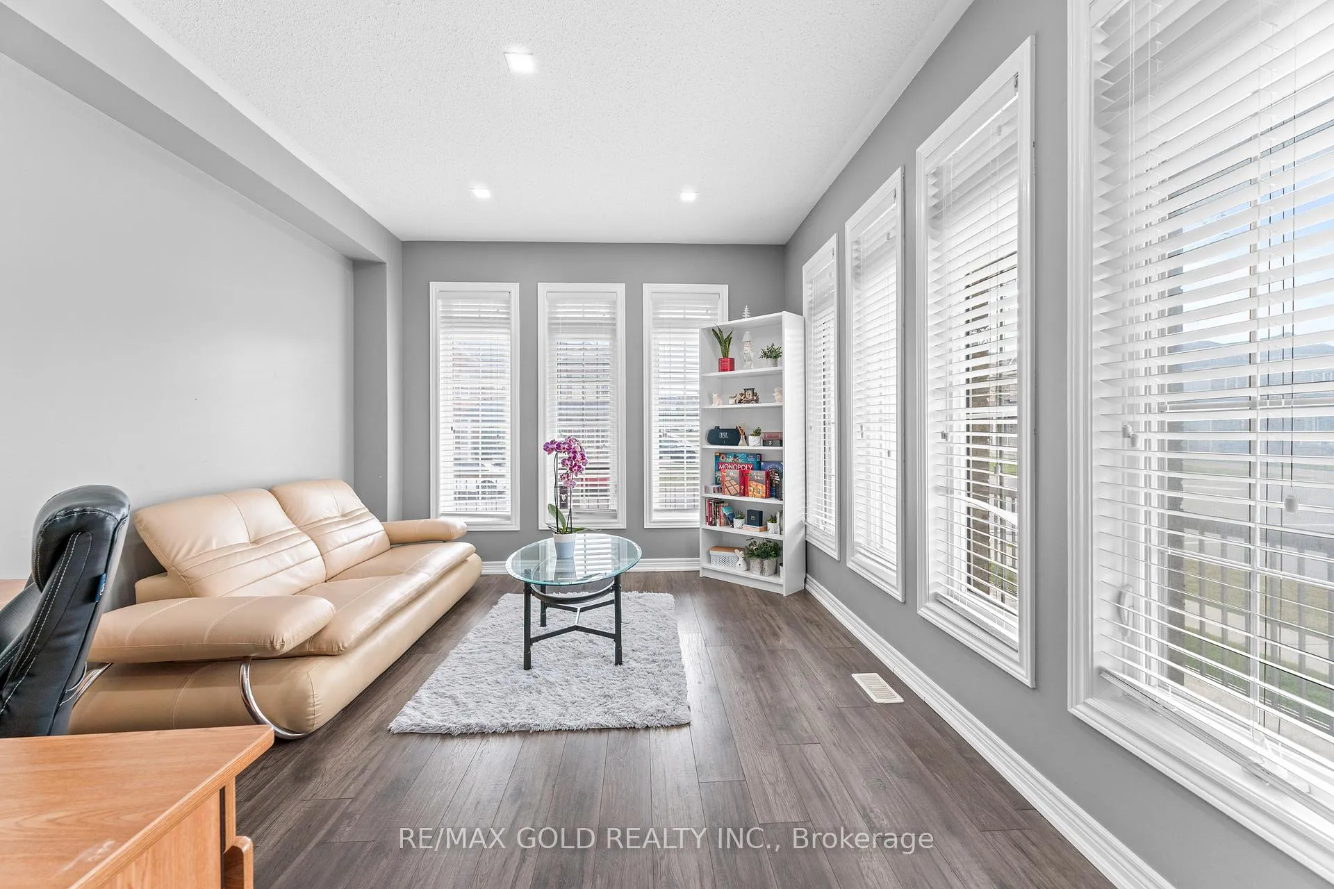 Photo 20 of 680 Armstrong Road, Shelburne — HOMEH