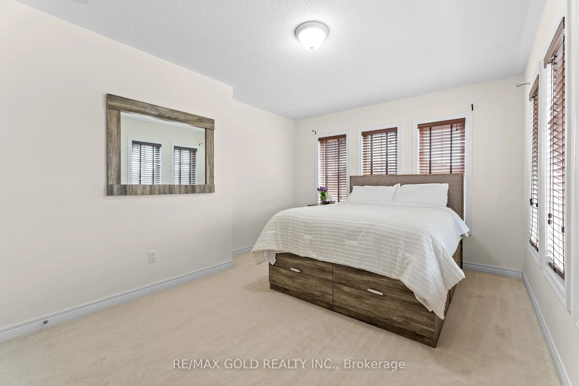 Photo 33 of 680 Armstrong Road, Shelburne — HOMEH