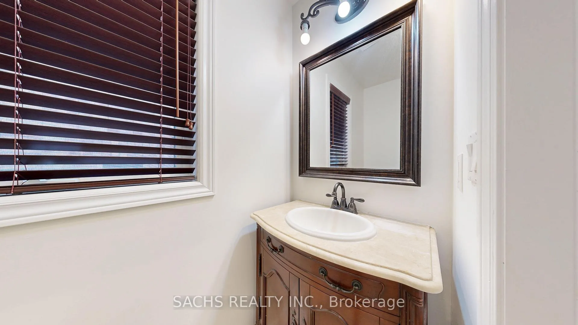 Photo 6 of 272 Lauderdale Drive, Vaughan, Patterson — HOMEH