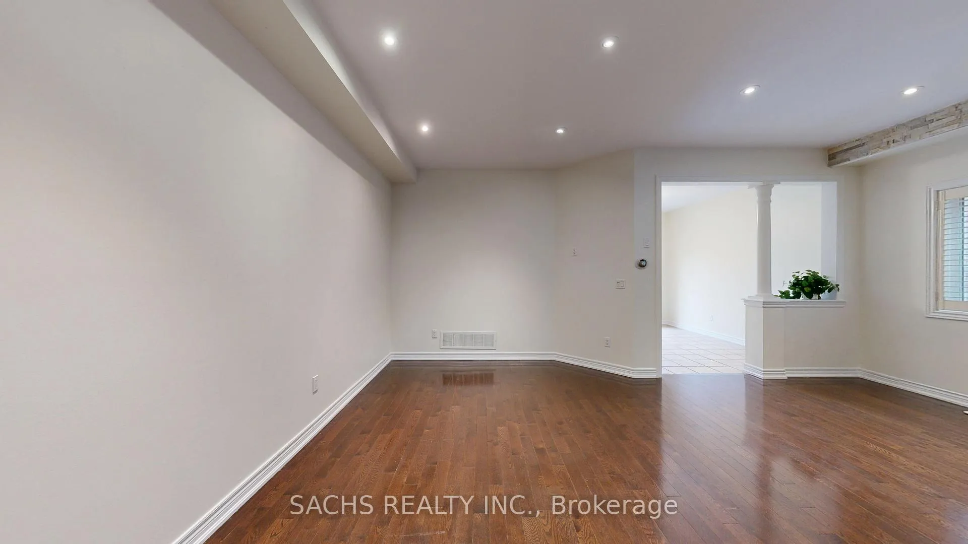 Photo 9 of 272 Lauderdale Drive, Vaughan, Patterson — HOMEH