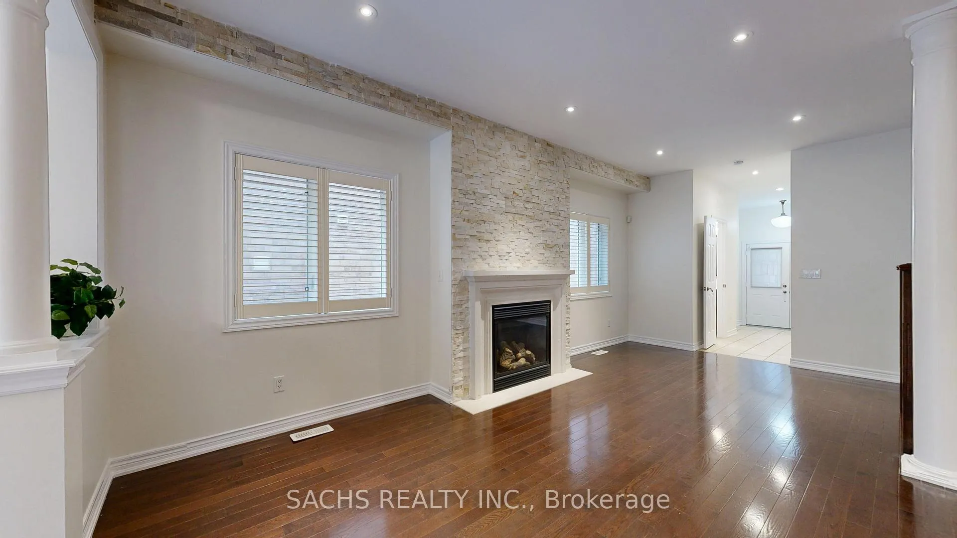 Photo 12 of 272 Lauderdale Drive, Vaughan, Patterson — HOMEH