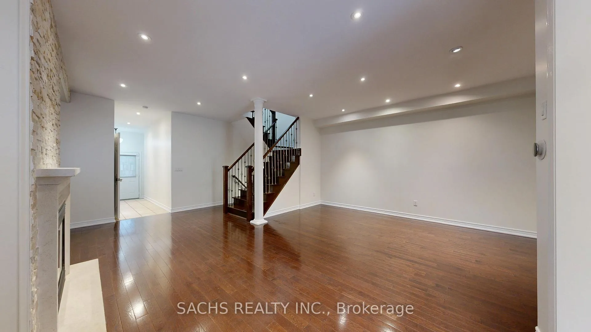 Photo 13 of 272 Lauderdale Drive, Vaughan, Patterson — HOMEH