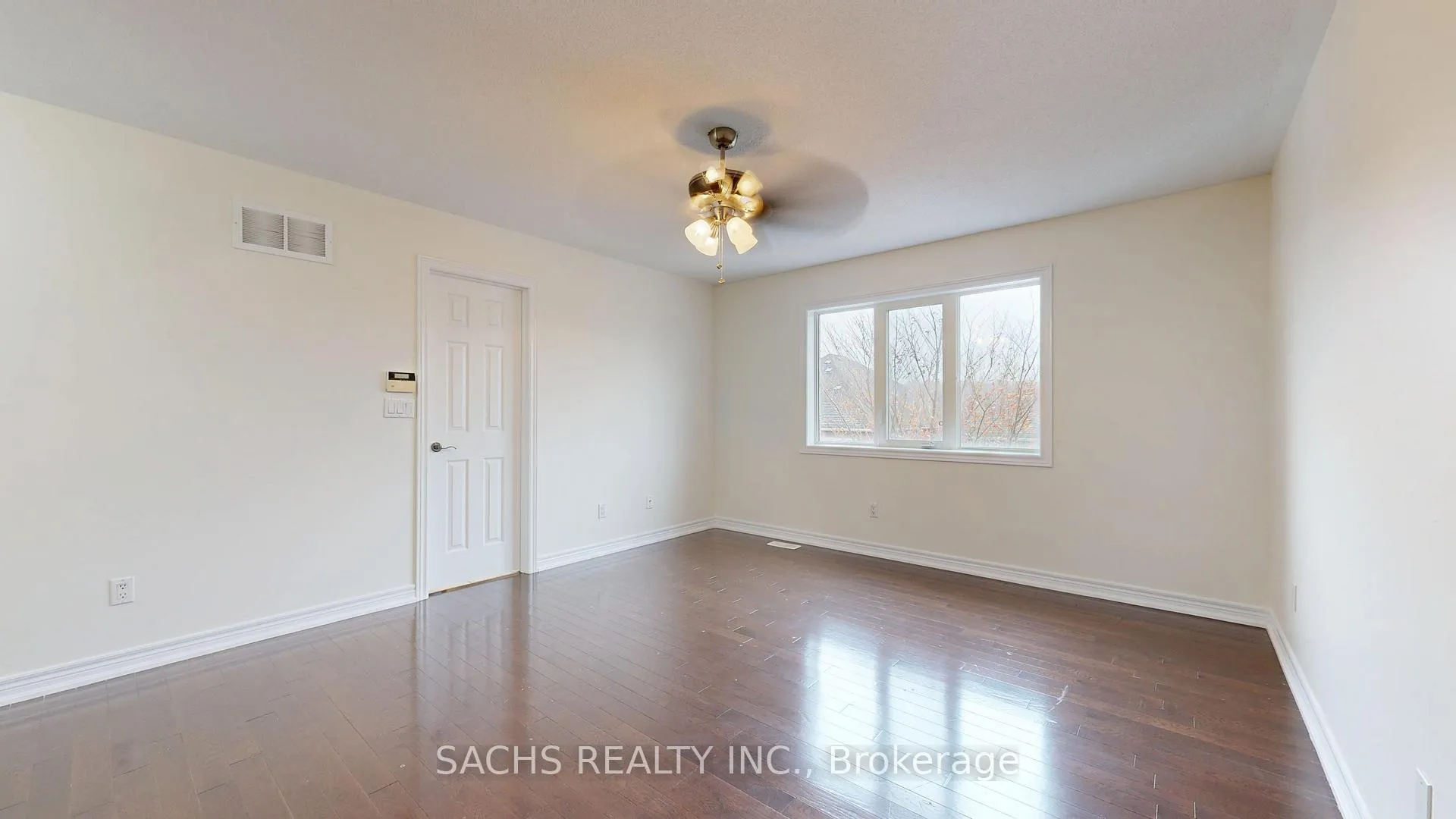 Photo 26 of 272 Lauderdale Drive, Vaughan, Patterson — HOMEH