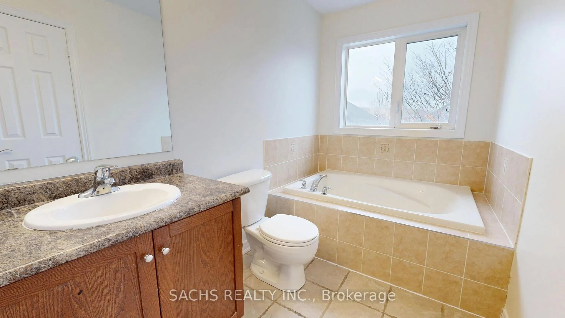 Photo 28 of 272 Lauderdale Drive, Vaughan, Patterson — HOMEH