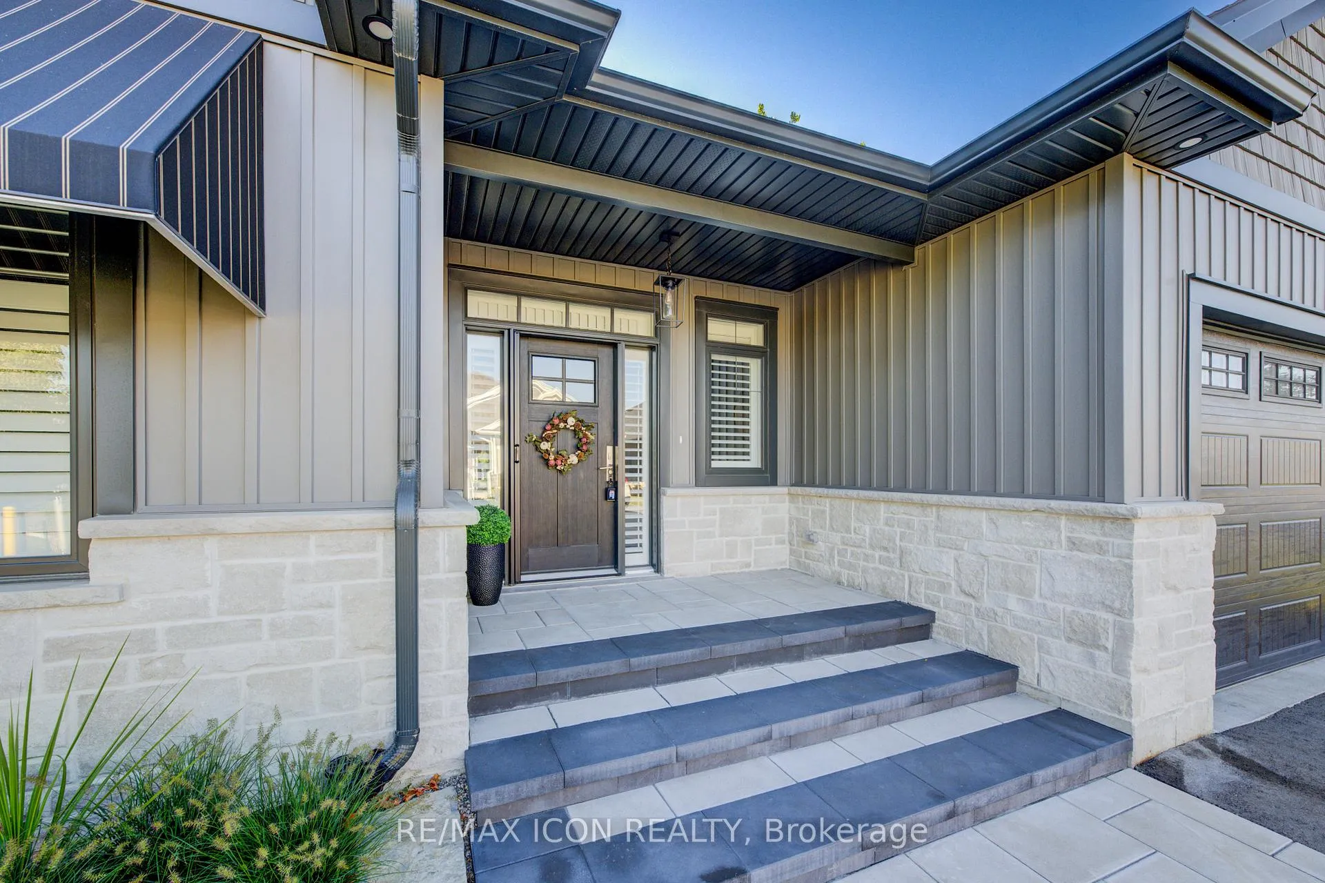 Photo 3 of Unit 13, 68 Cedar Street, Brant, Paris — HOMEH