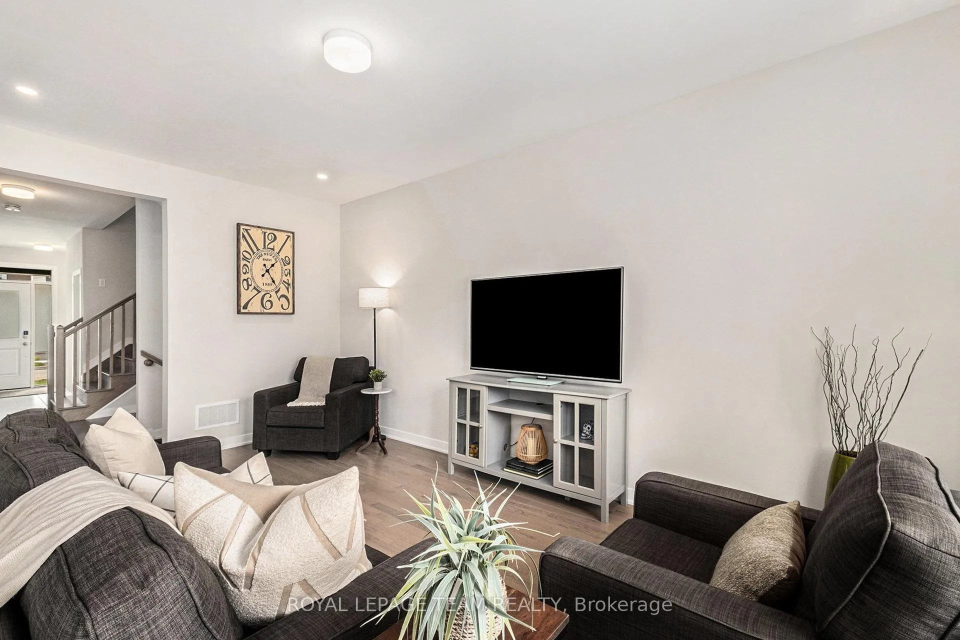 Photo 5 of 149 Robert Perry Street, North Grenville, North Grenville Twp (Kemptville East) — HOMEH