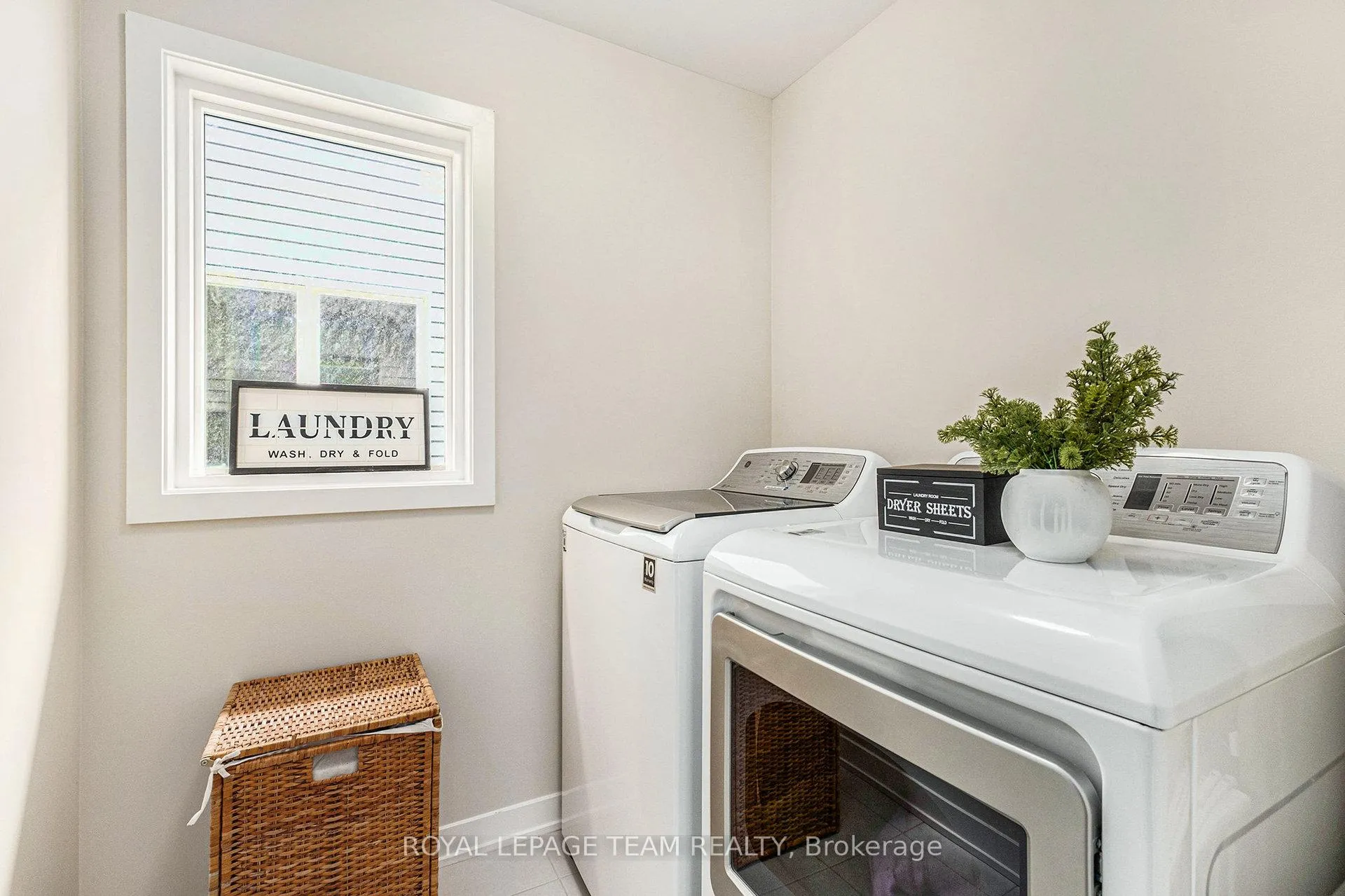 Photo 14 of 149 Robert Perry Street, North Grenville, North Grenville Twp (Kemptville East) — HOMEH