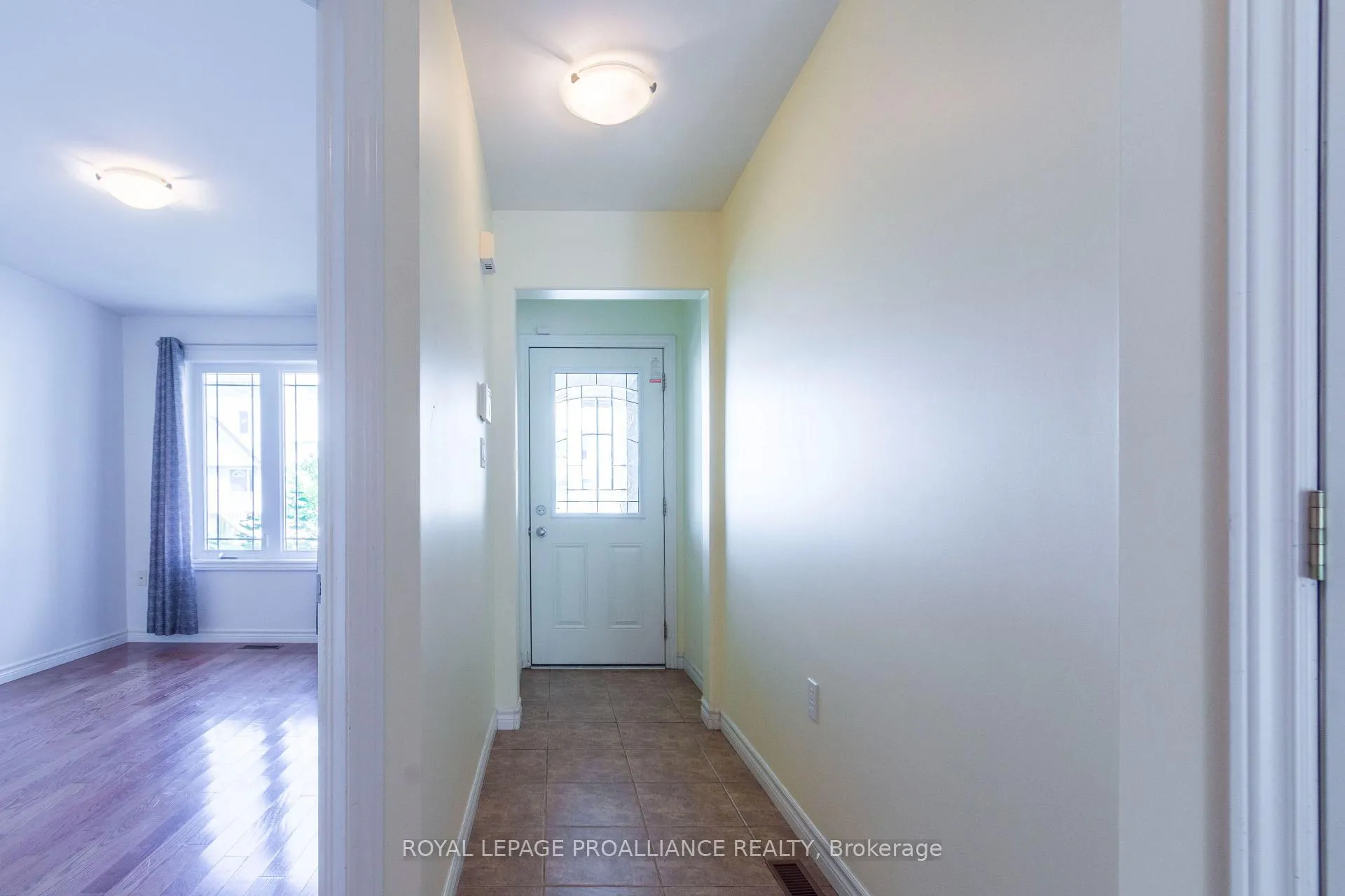 Photo 4 of 15D Gross Street, Brighton — HOMEH