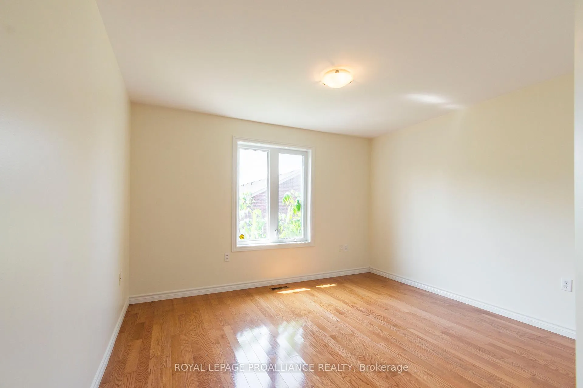 Photo 12 of 15D Gross Street, Brighton — HOMEH