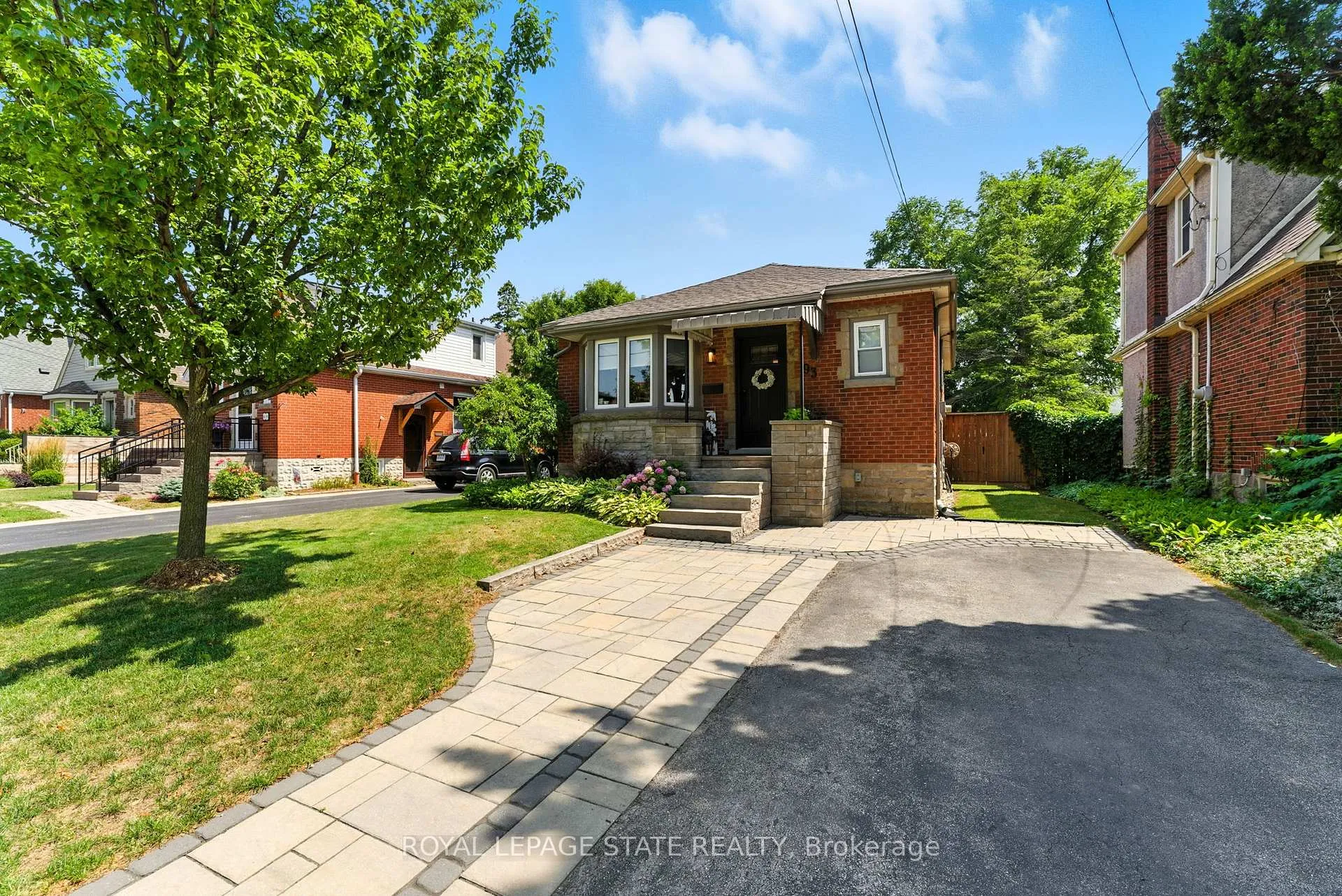 Photo 1 of 93 Highcliffe Avenue, Hamilton, Centremount — HOMEH
