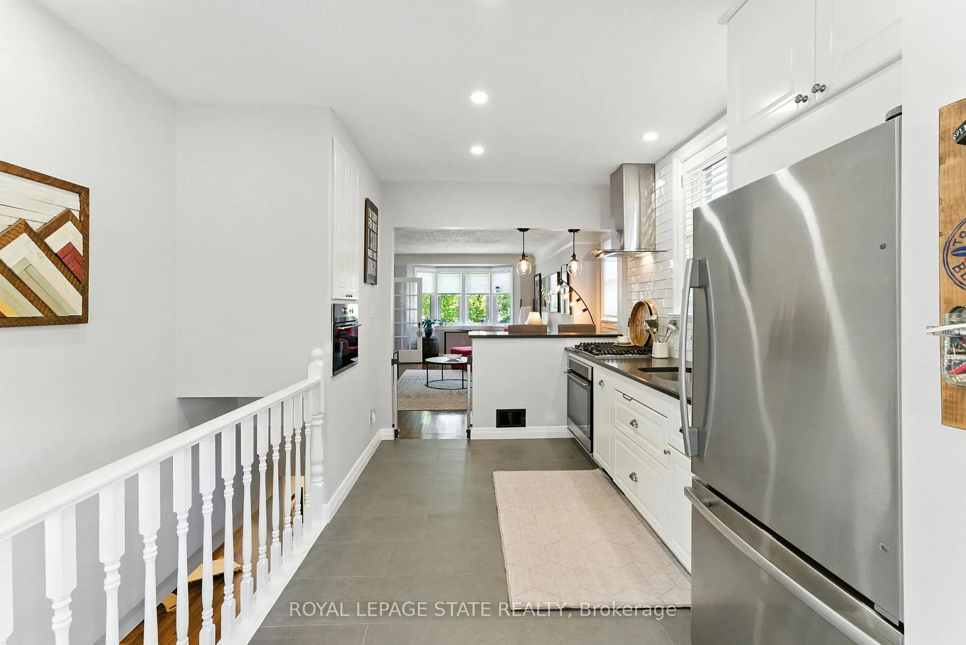 Photo 14 of 93 Highcliffe Avenue, Hamilton, Centremount — HOMEH