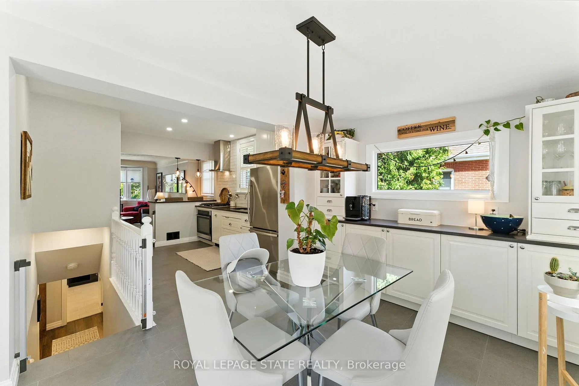 Photo 18 of 93 Highcliffe Avenue, Hamilton, Centremount — HOMEH